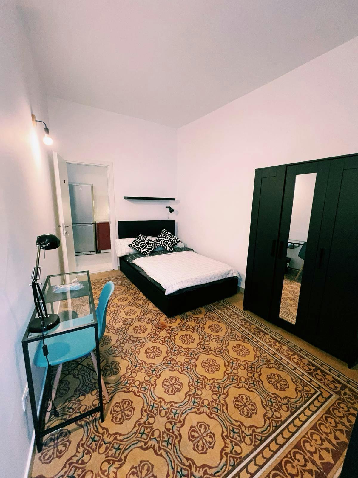 Piazza Cavour, Naples