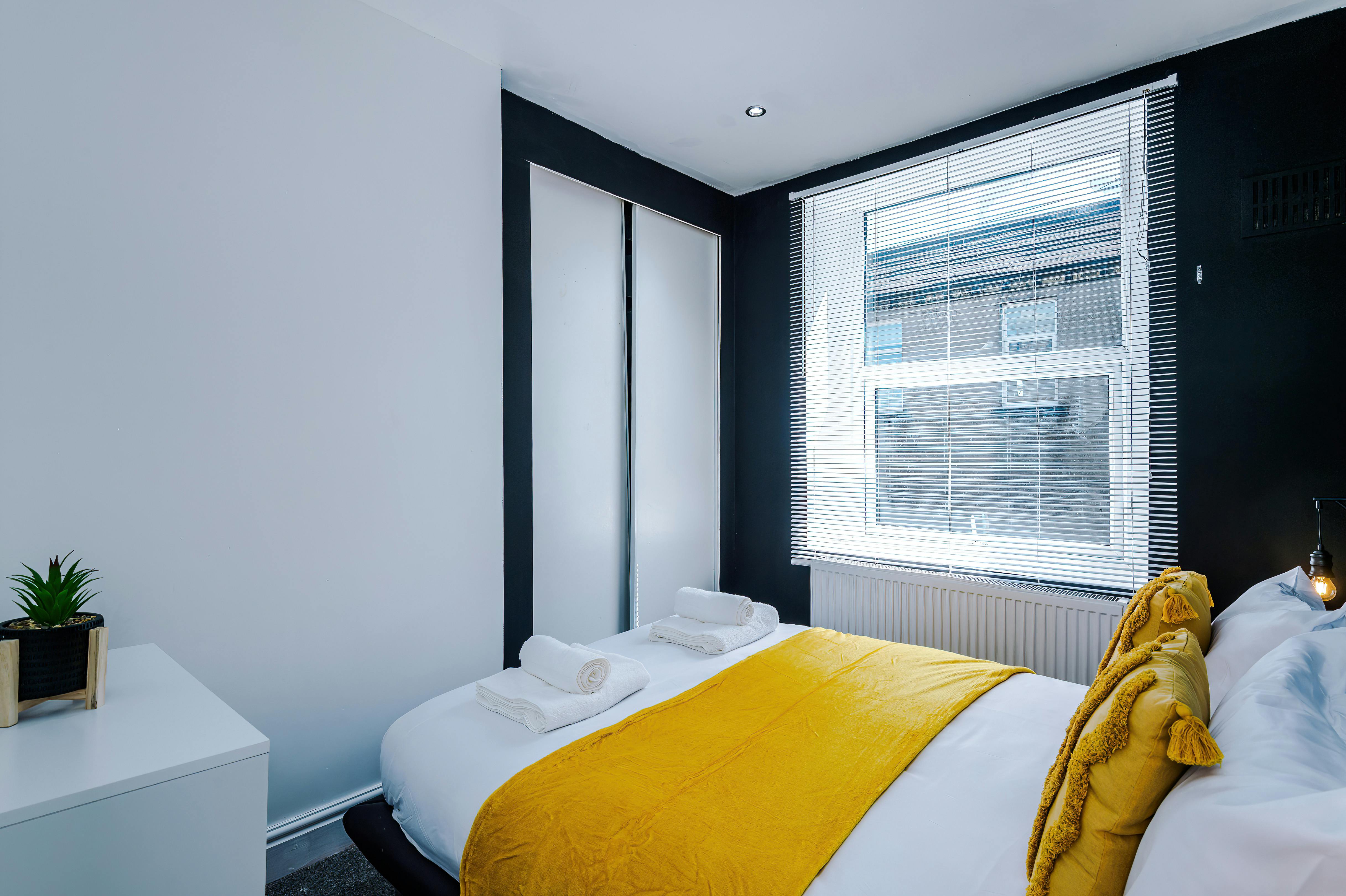 House for rent for £1,399 per month in Bradford, Ewart Street