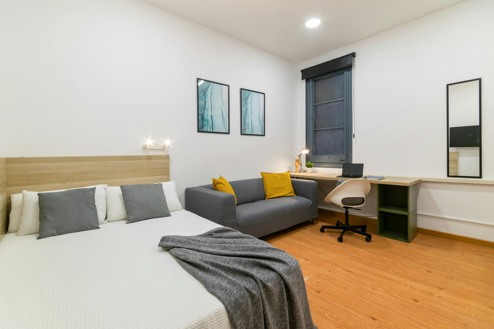 preview gallery tile