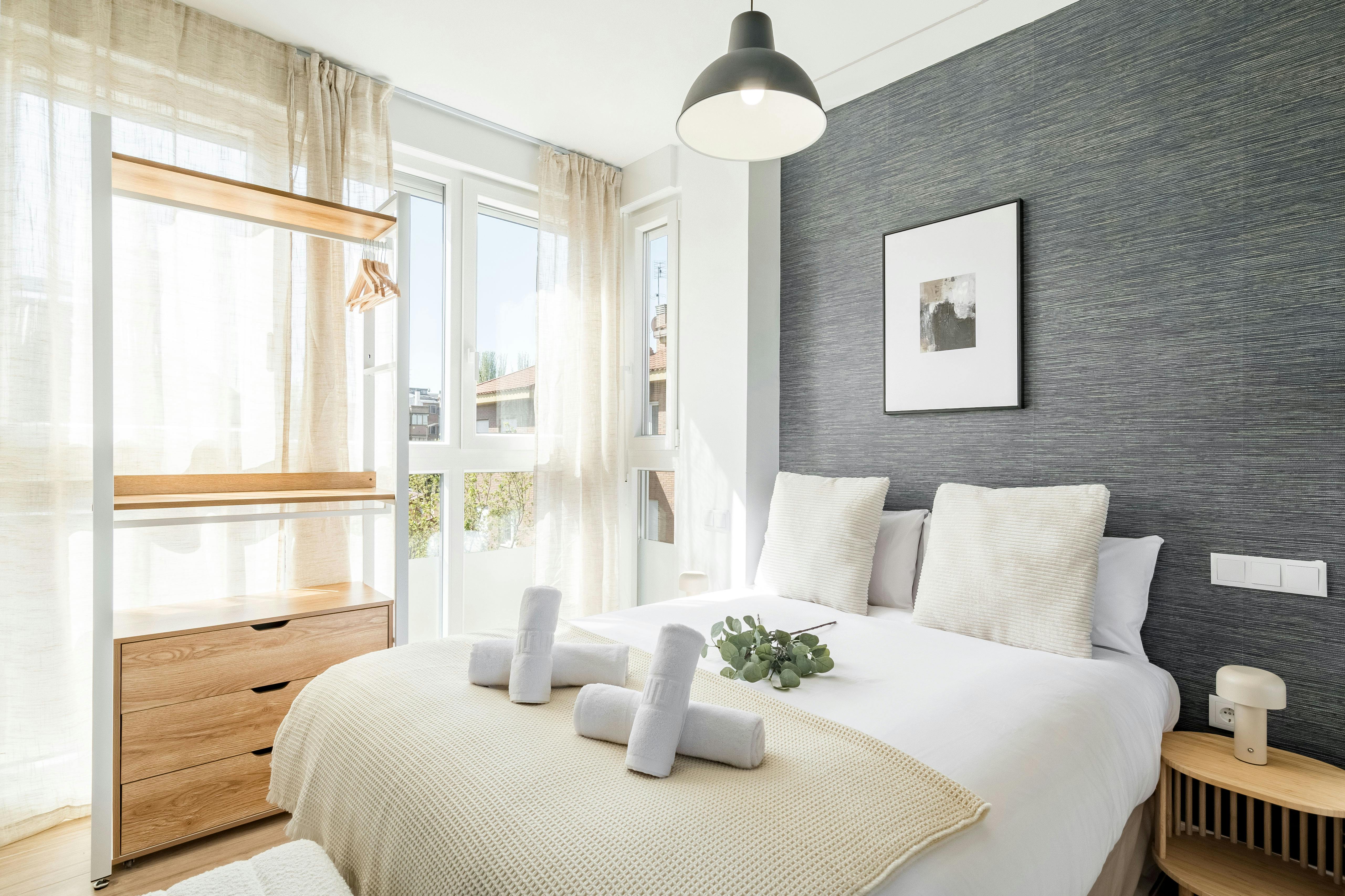 Studio for rent for €4,000 per month in Madrid, Calle de Asura