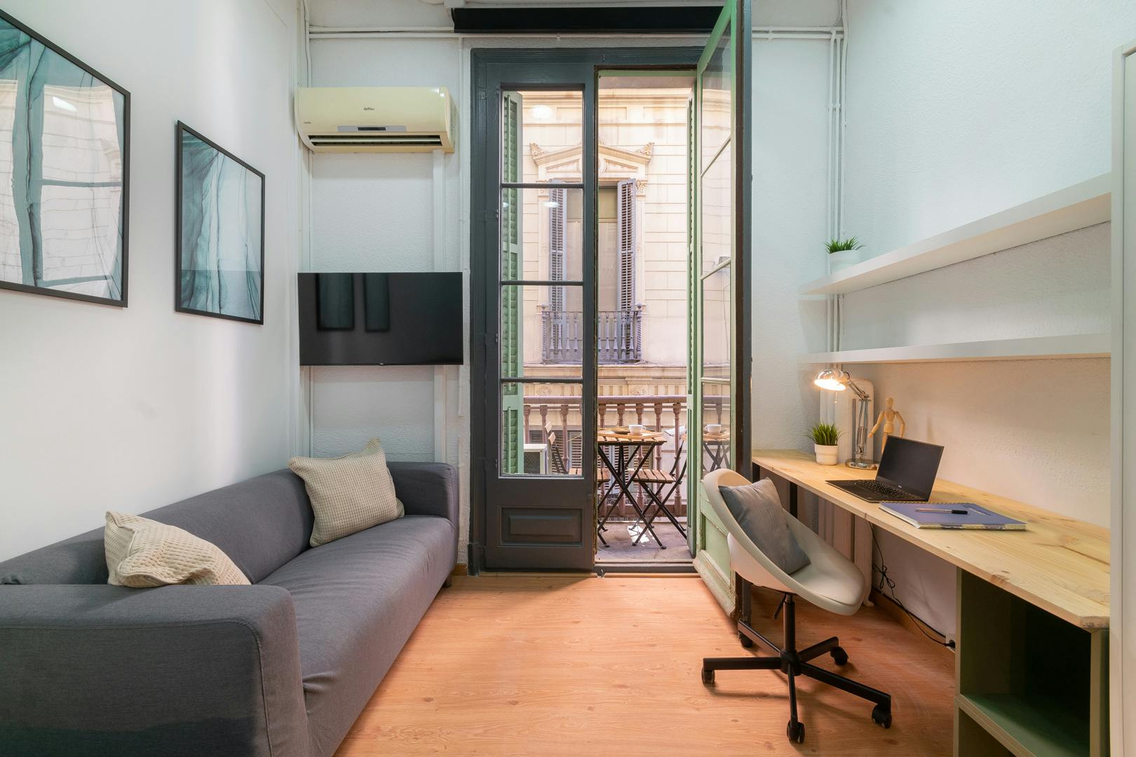 preview gallery tile