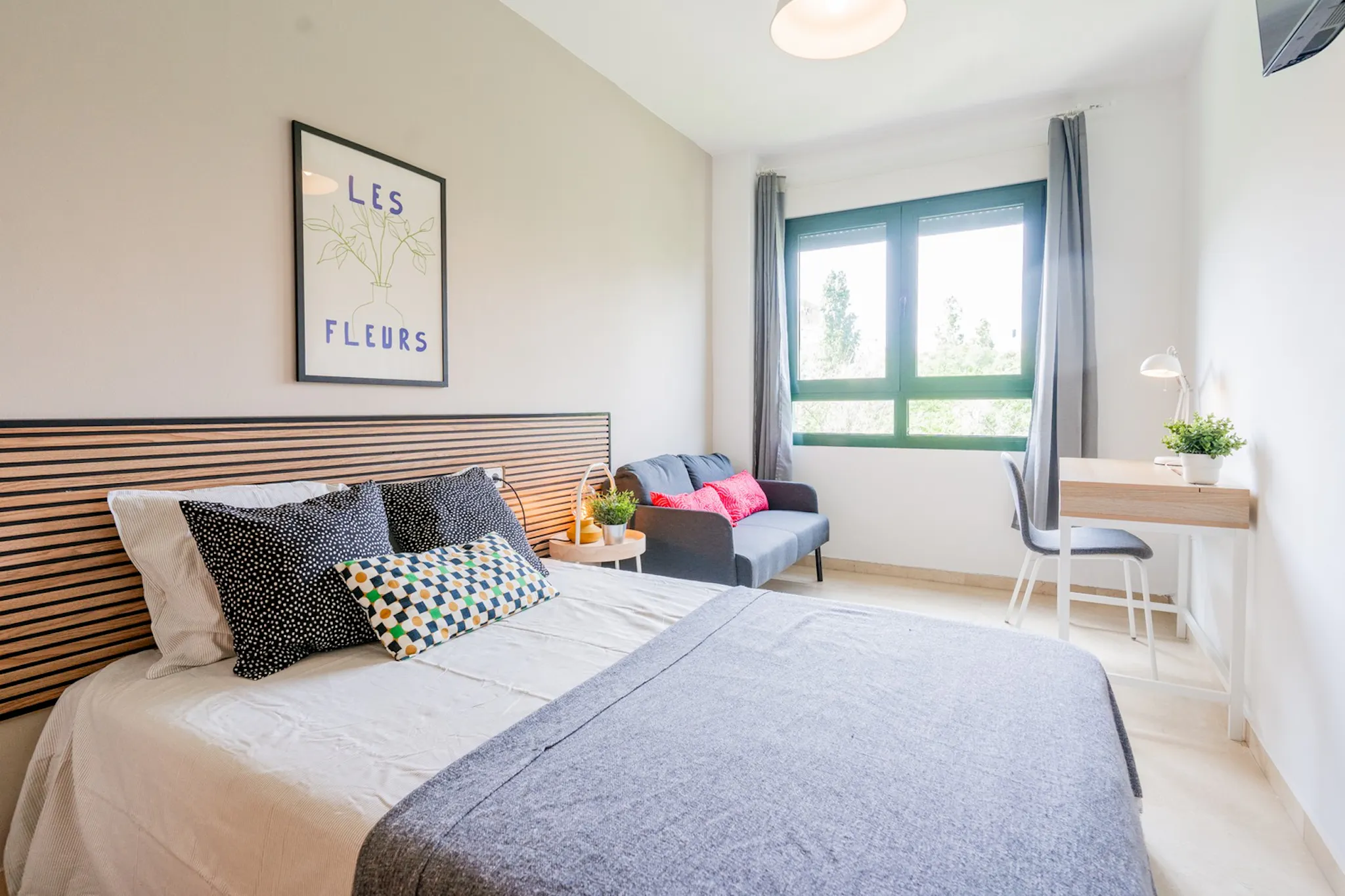 Plaça de les Bandes de Música de la Comunitat Valenciana, Valencia preview