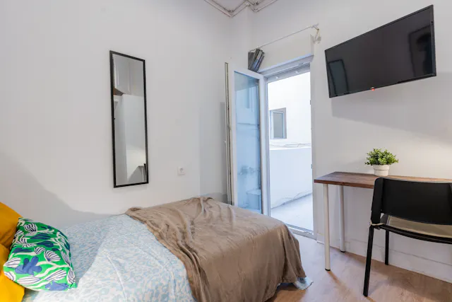 Private room in Carrer d'Honorat Juan, Valencia (1630517) room image 2