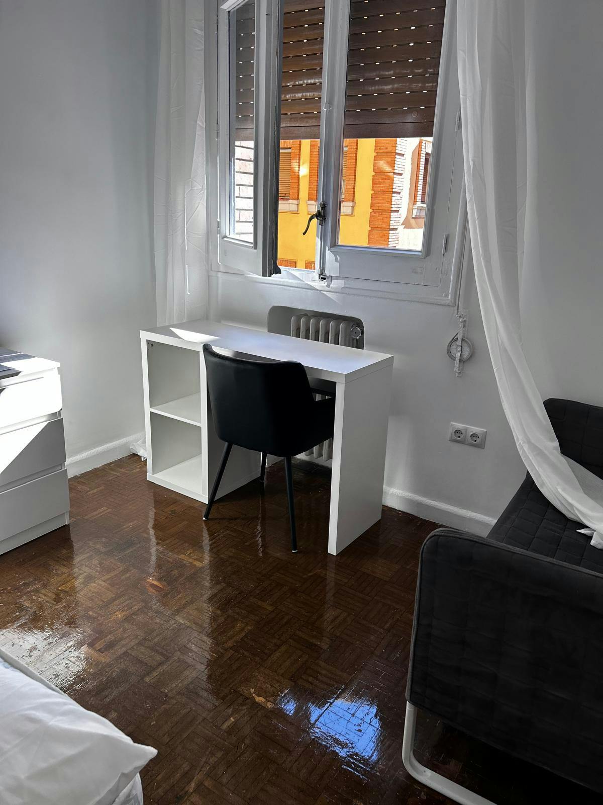 Single room Madrid, 1 bed, 15m² — photo 8