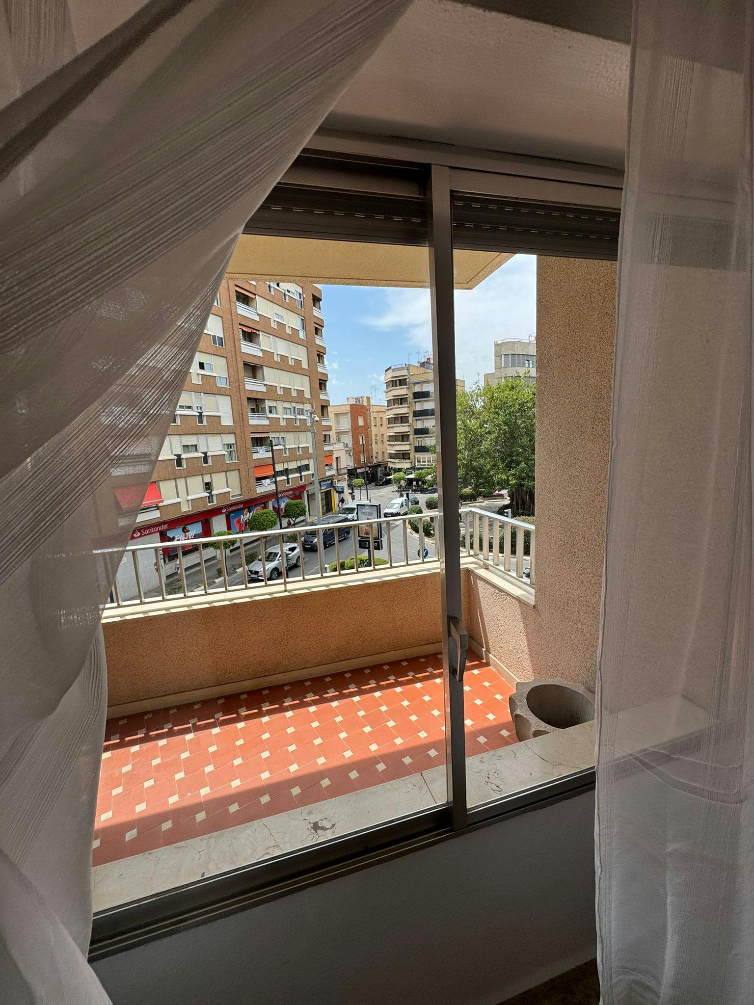 Single room Torrent, 1 bed, 10m² — photo 4