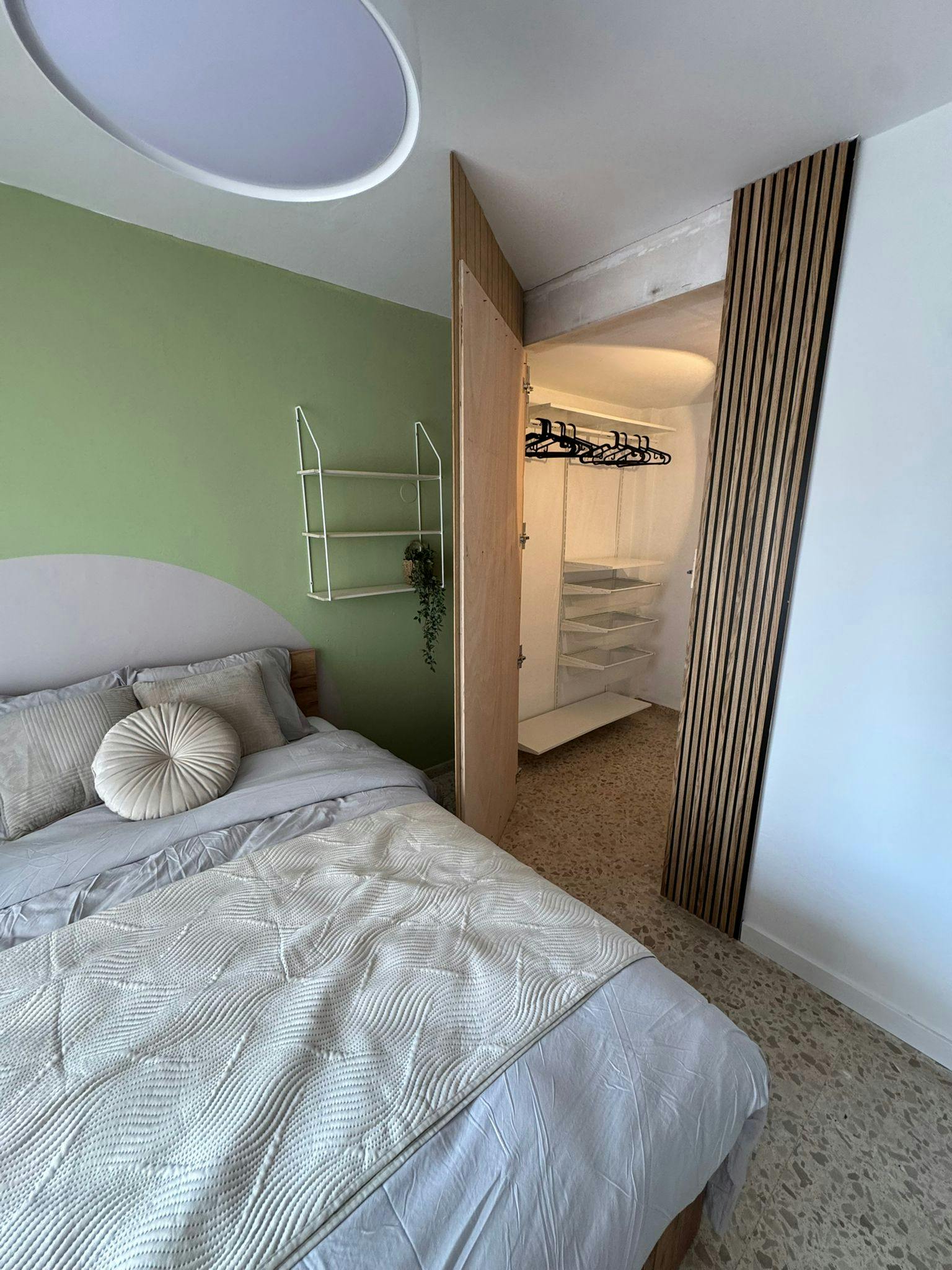 Single room Torrent, 1 bed, 10m² — photo 9
