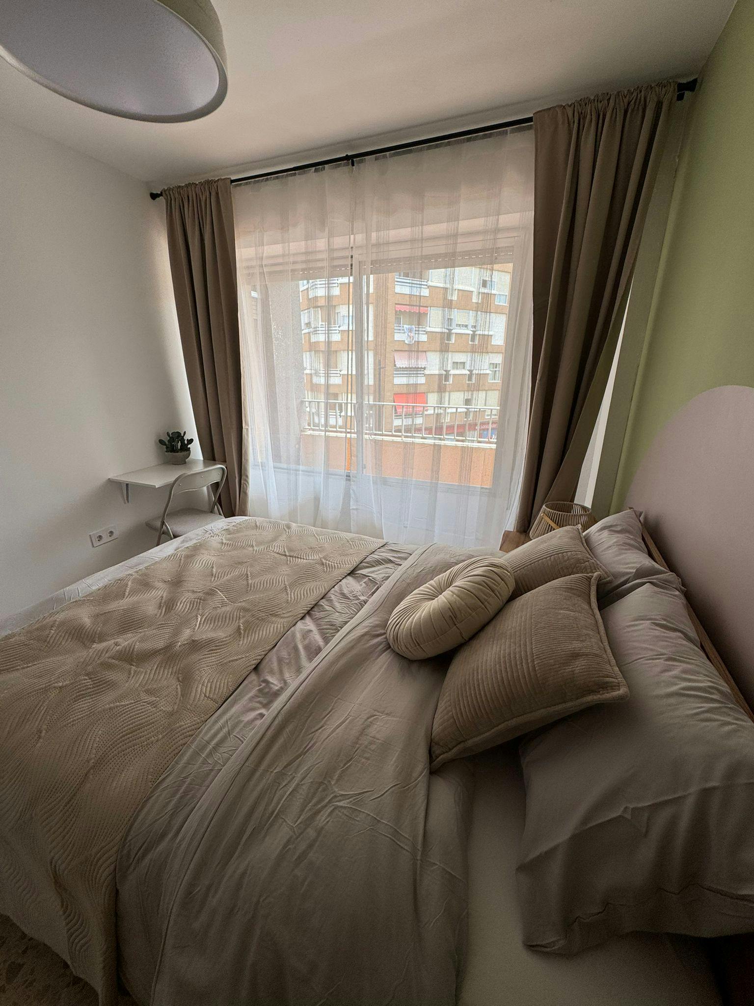 Single room Torrent, 1 bed, 10m² — photo 3