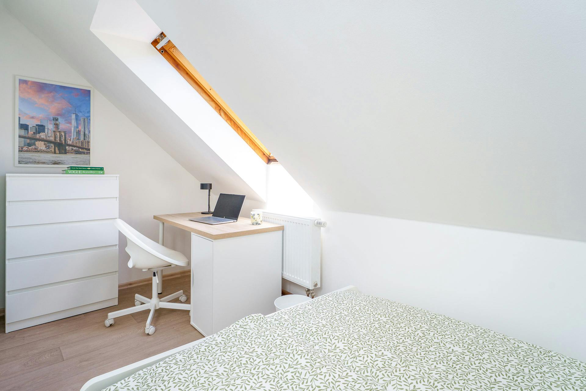 Single room Hlavní Město Praha, 1 bed, 17m² — photo 1
