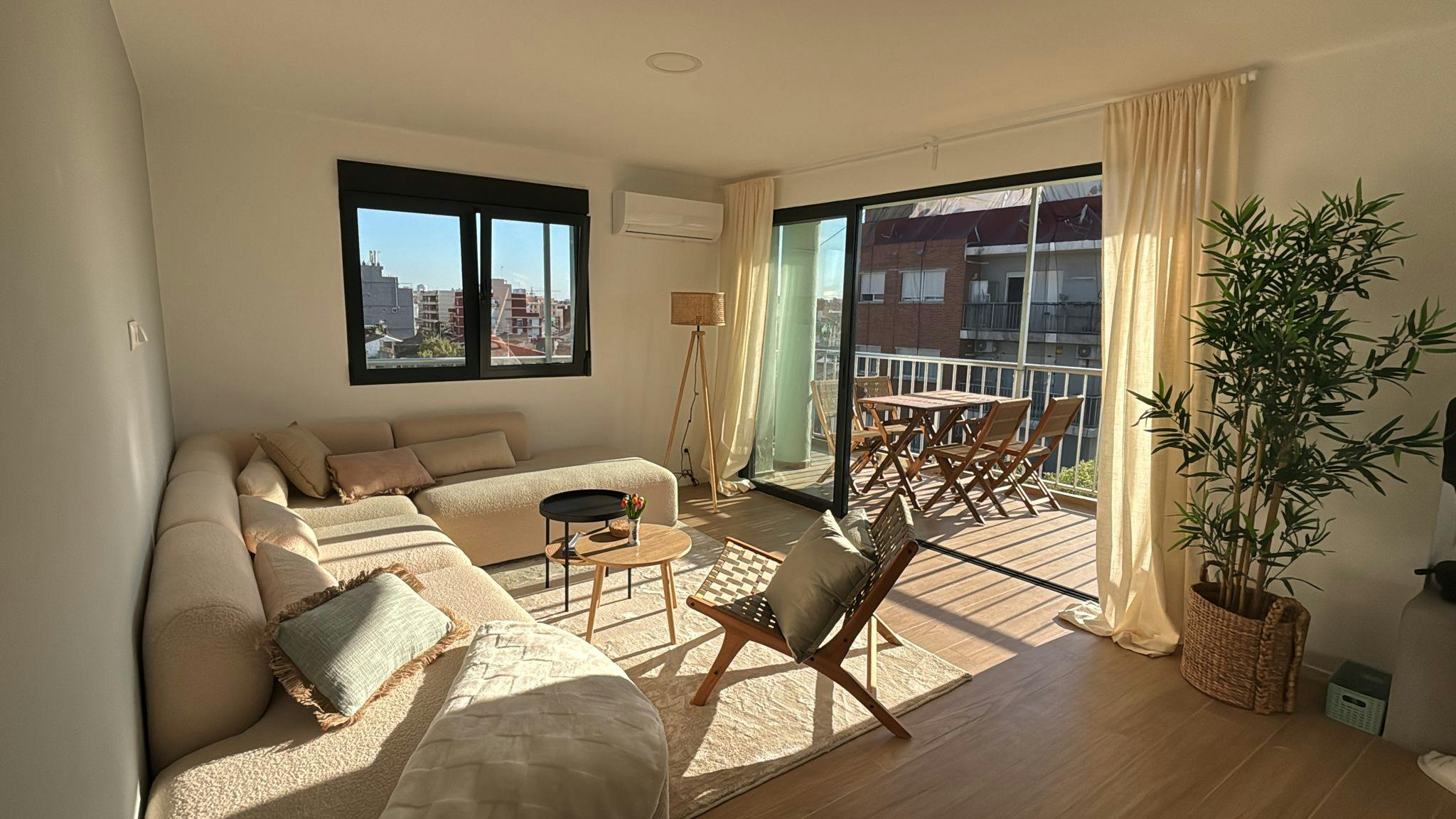 Carrer de Carles Ros, Valencia Valencia