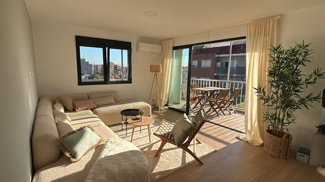 3-Bedroom Apartment in Carrer de Carles Ros, Valencia (1630786) room image 1