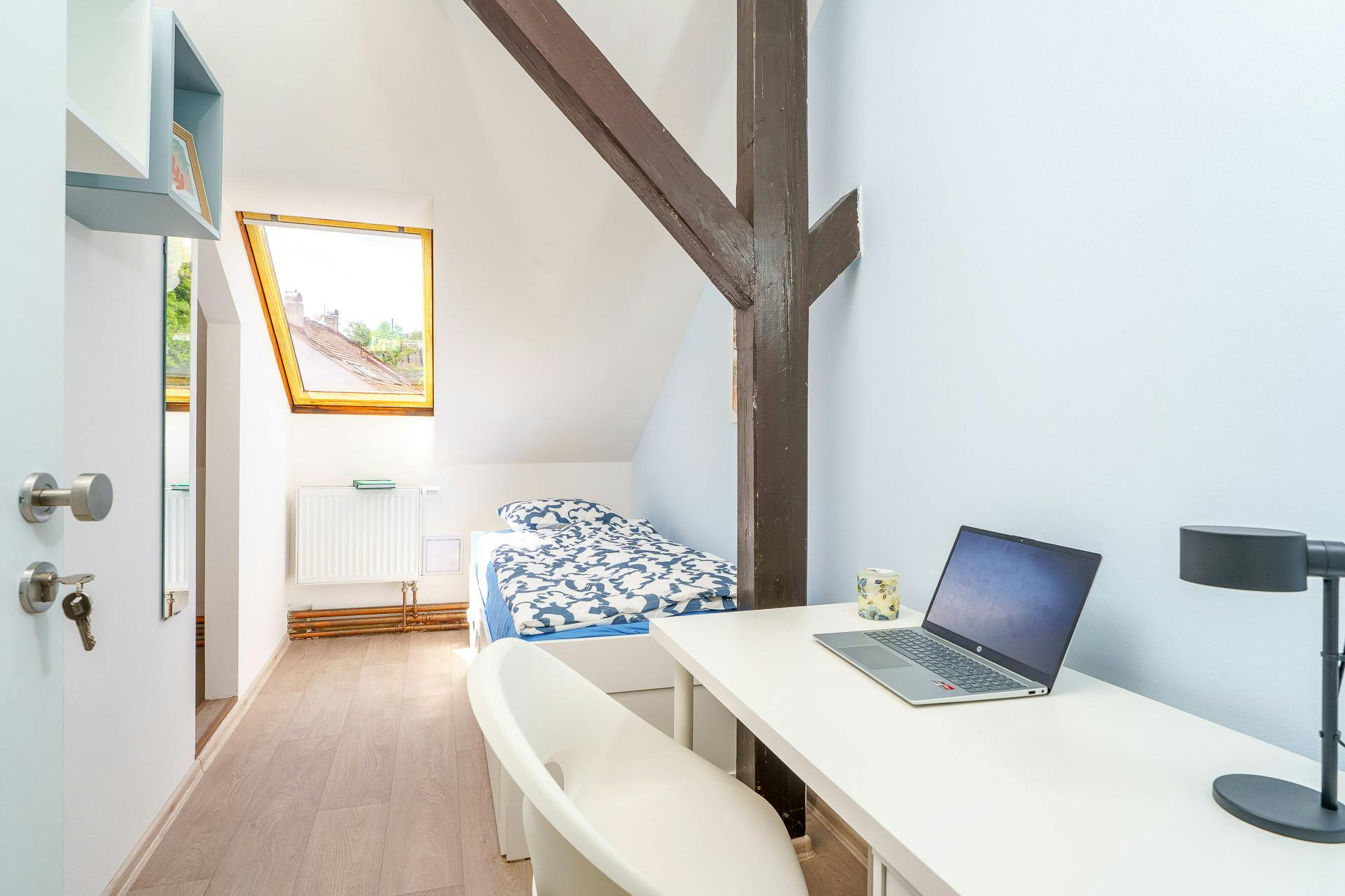 Отдельная комната сдается в аренду за 11 900 CZK в месяц в Hlavní město Praha, Kolčavka