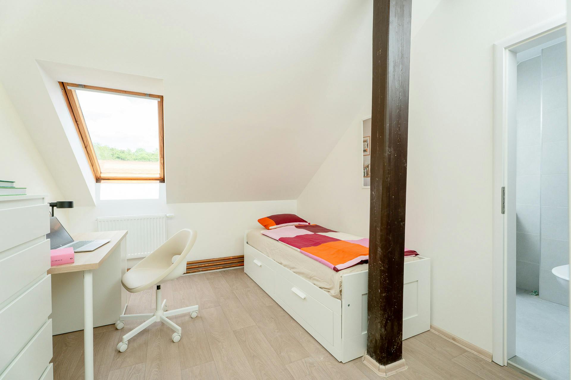 Single room Hlavní Město Praha, 1 bed, 20m² — photo 1