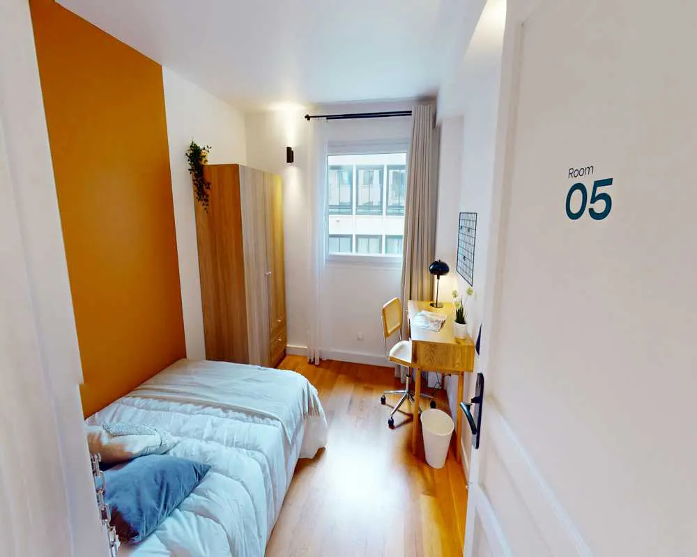 Private room in Rue de l'Abbé Groult, Paris (1630924) ROOM