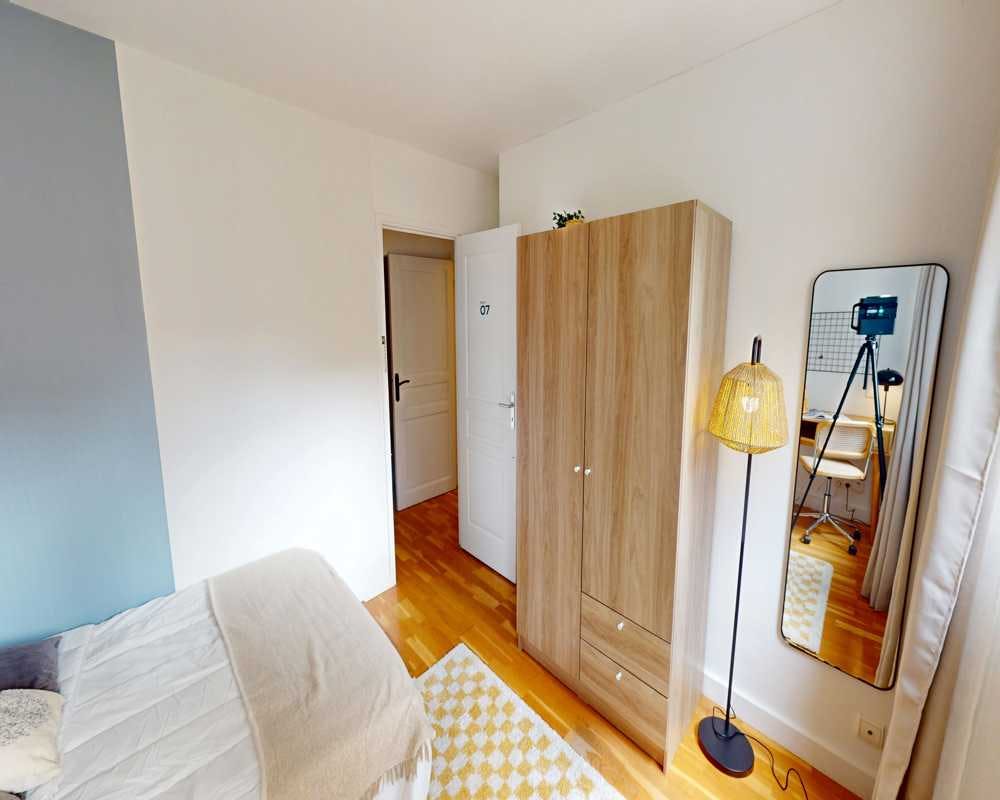 Private room in Rue de l'Abbé Groult, Paris (1630928) room image 1