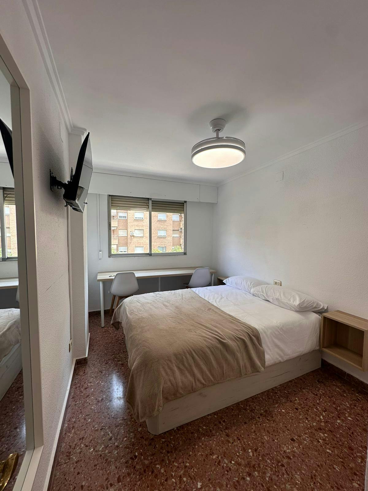 Single room Valencia, 1 bed, 8m² — photo 2