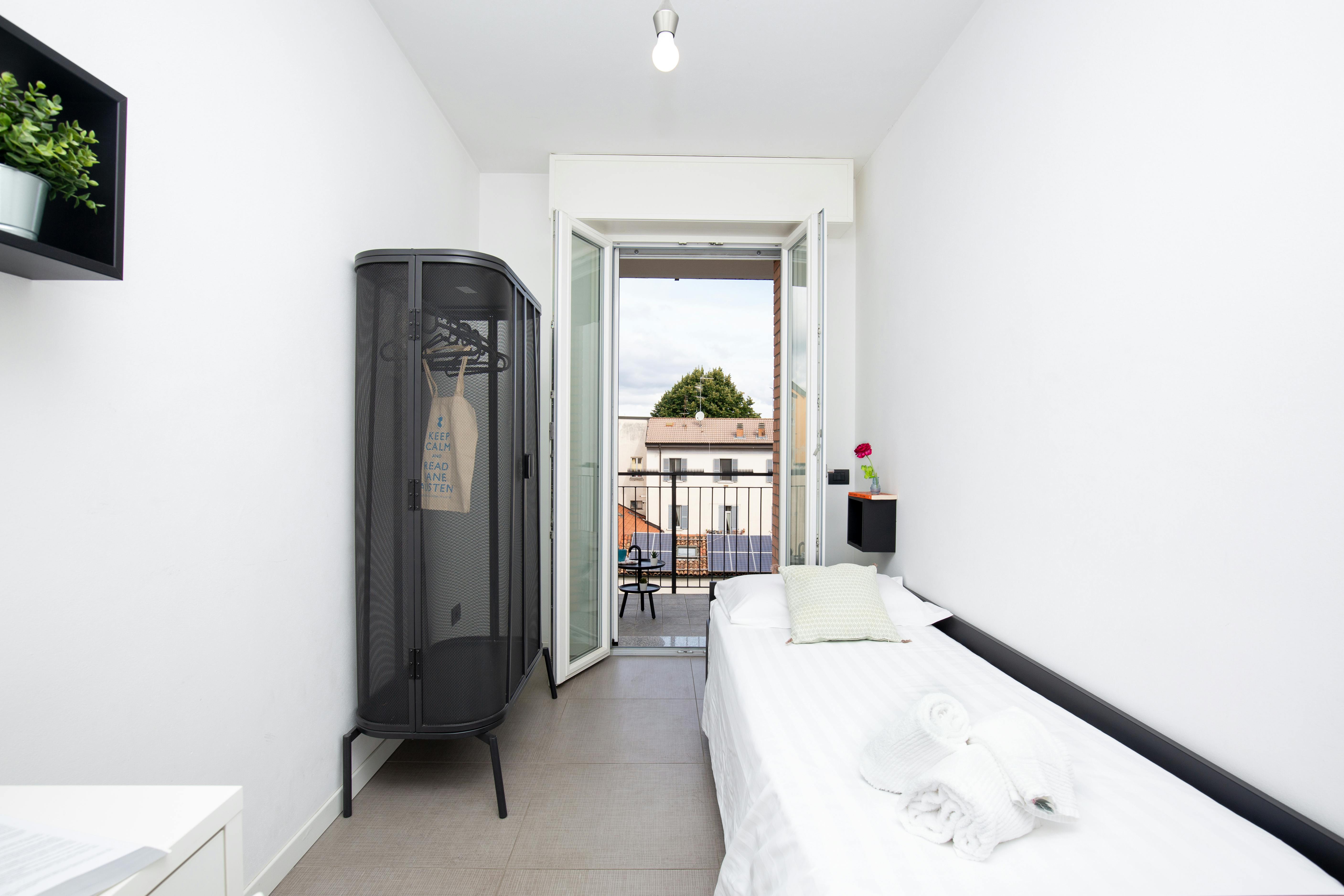 Apartment Milan, 3 beds, 9m² — photo 15