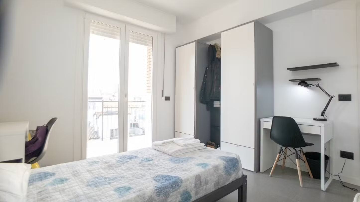 Apartment Milan, 3 beds, 9m² — photo 4