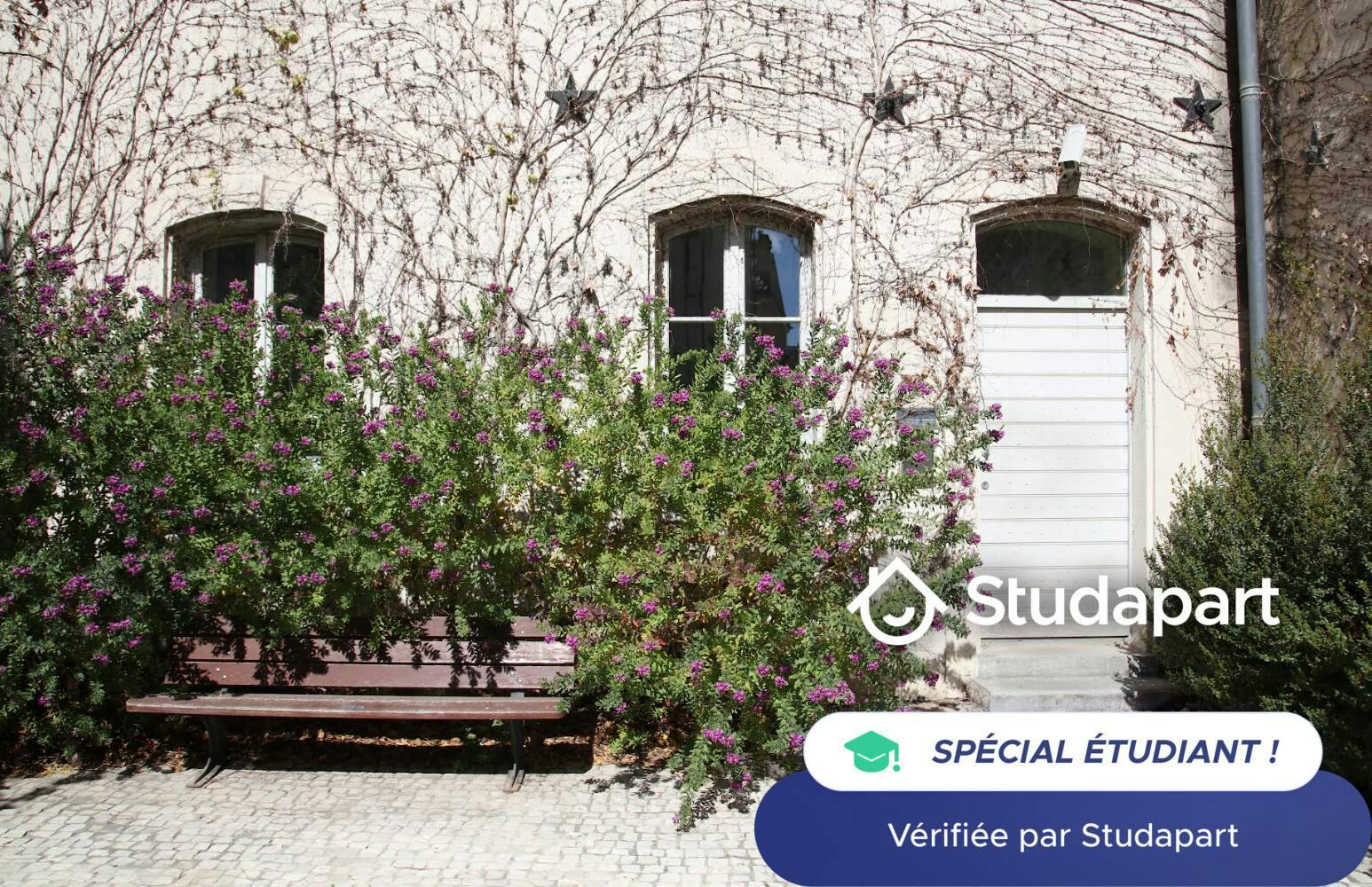 Private room for rent on Rue Bernard du Bois, Marseille - Vue 3