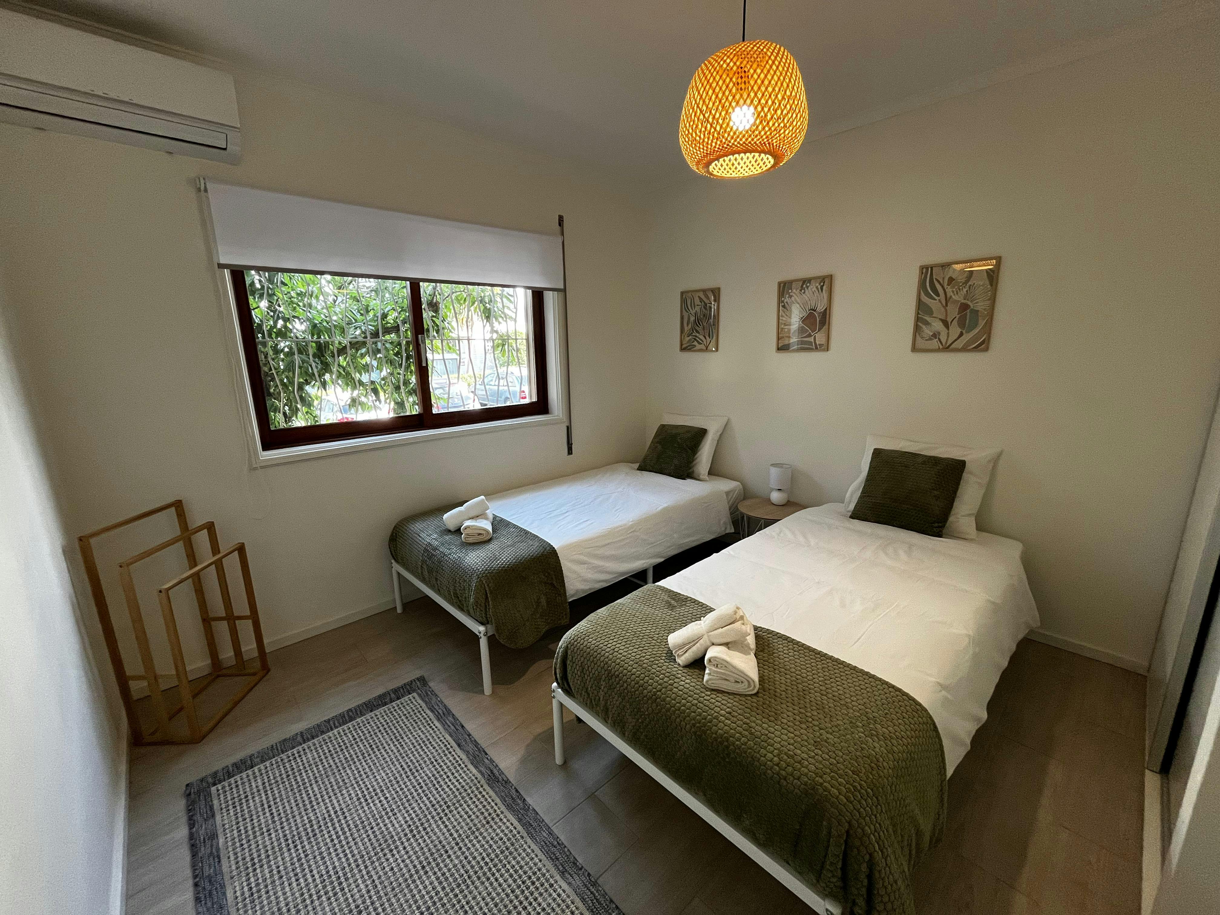 Double room Custoias, 1 bed, 14m² — photo 2