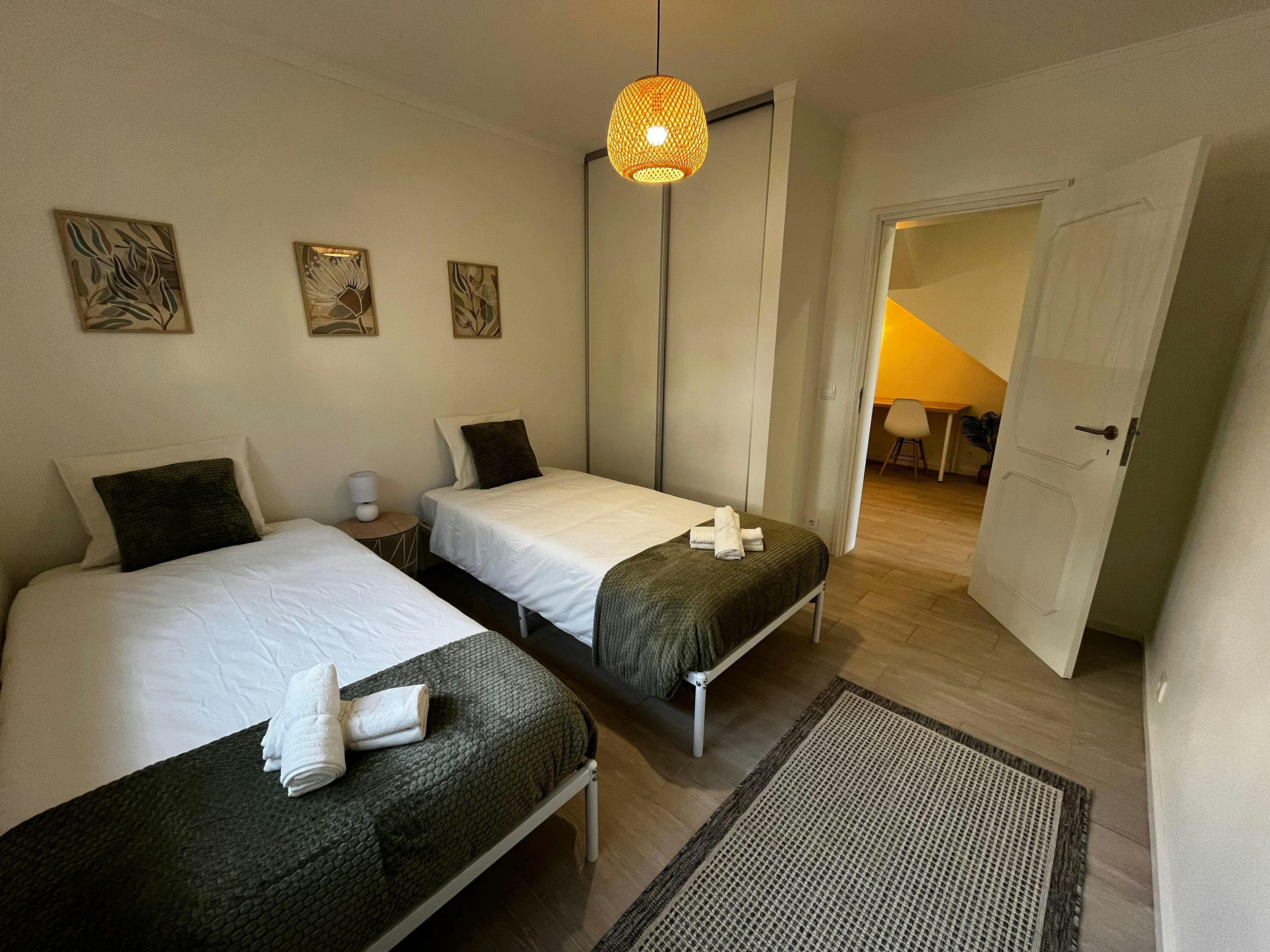 Double room Custoias, 1 bed, 14m² — photo 8