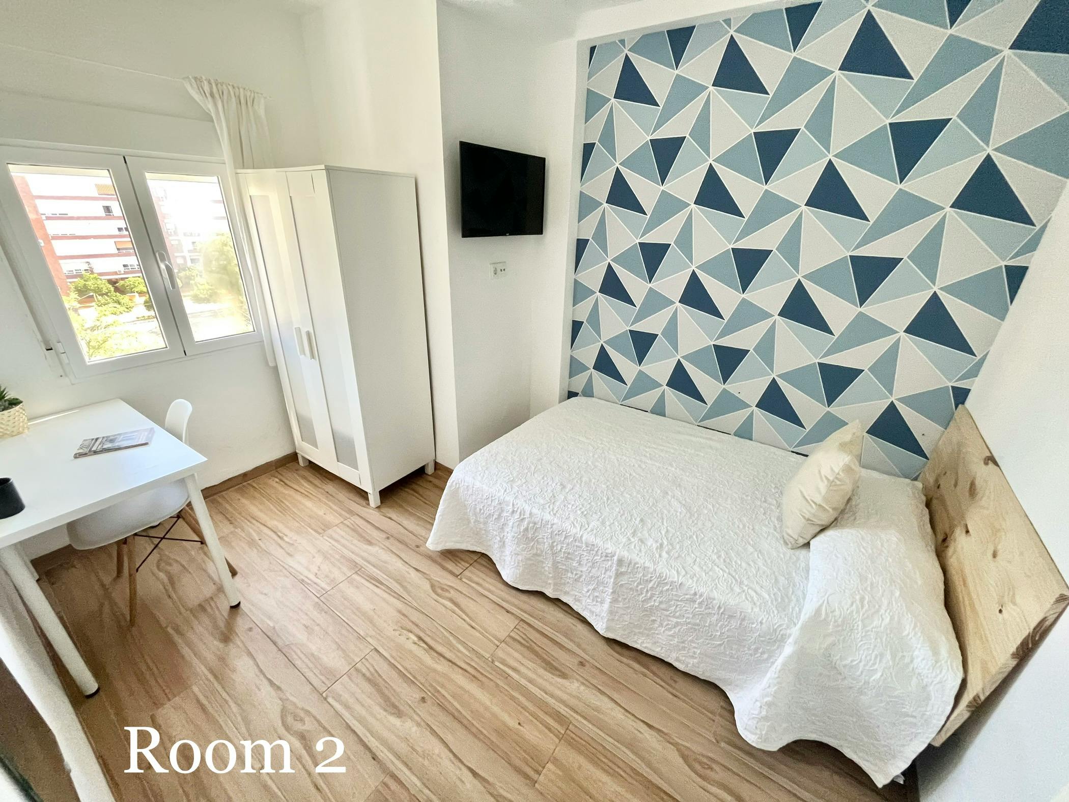 Single room Sevilla, 1 bed, 9m² — photo 4