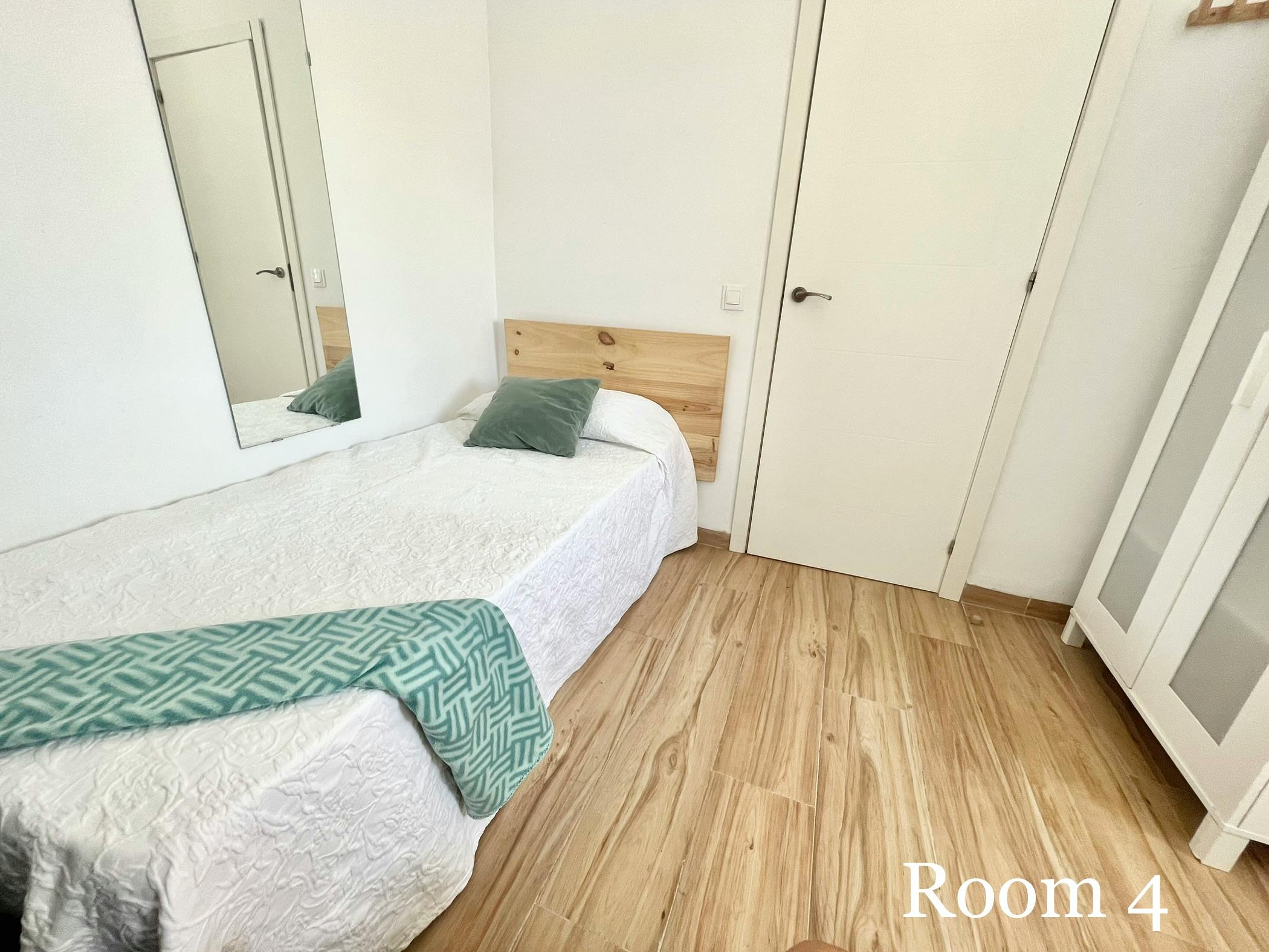 Single room Sevilla, 1 bed, 8m² — photo 6