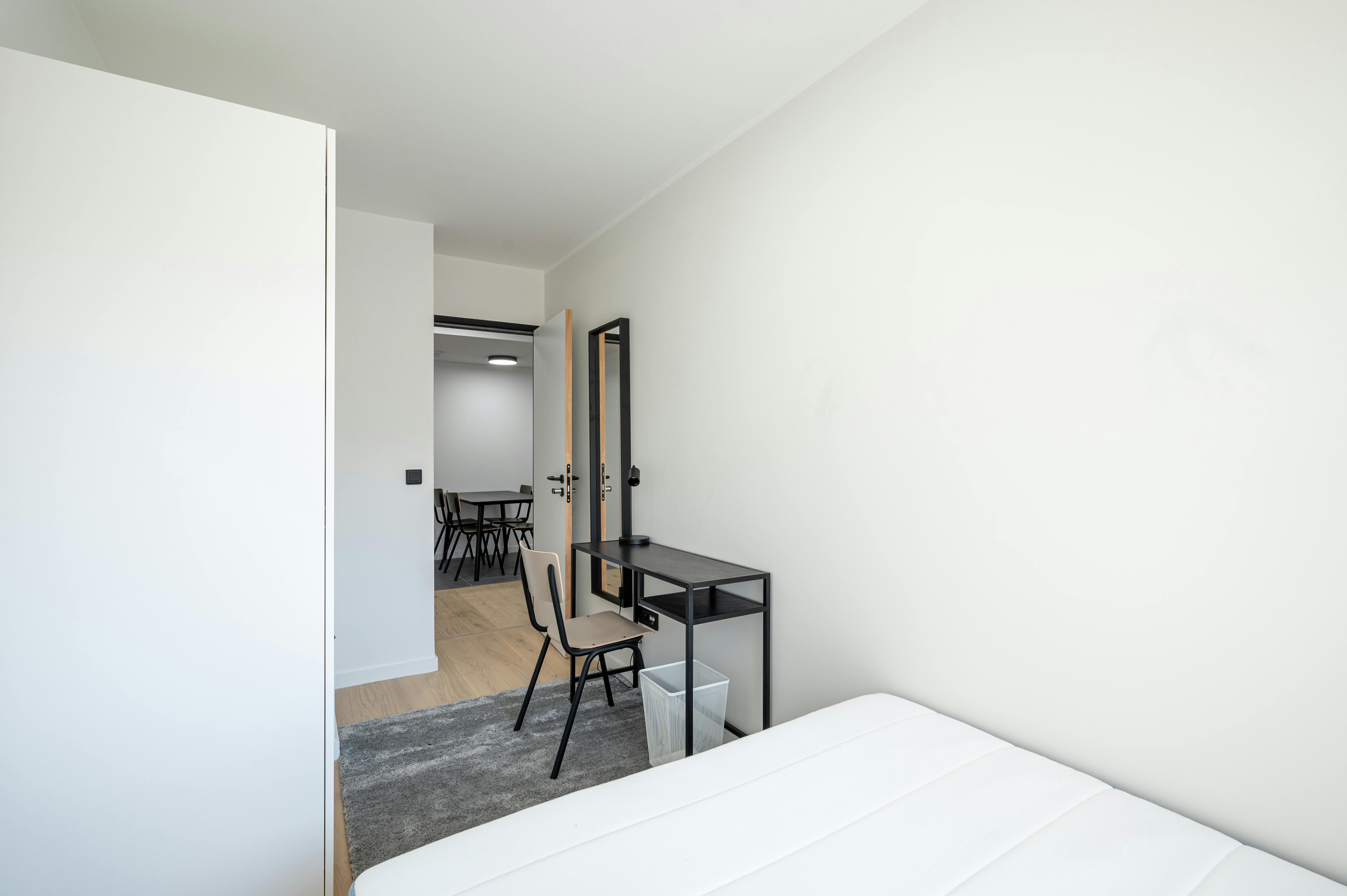 Single room Clichy, 1 bed, 10m² — photo 6