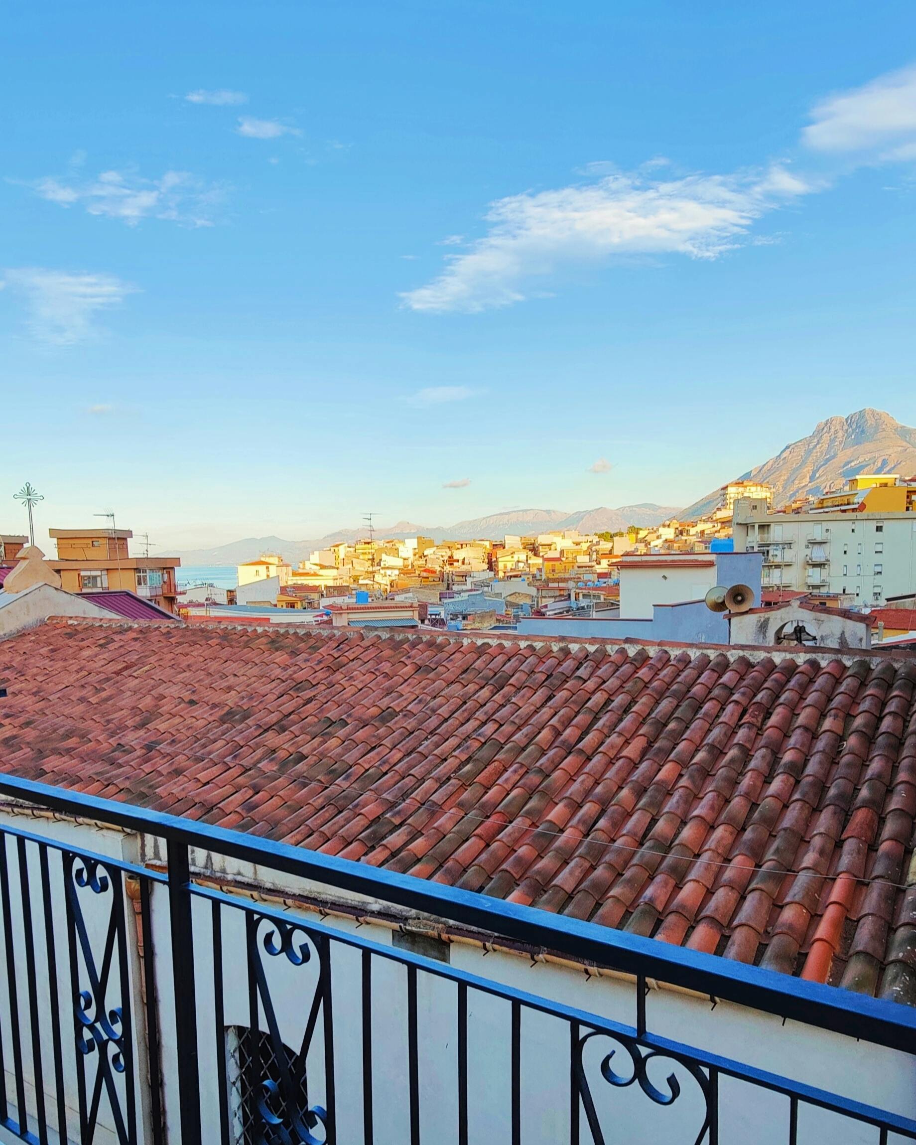 Apartment for rent for €1,000 per month in Trabia, Via Sant' Oliva