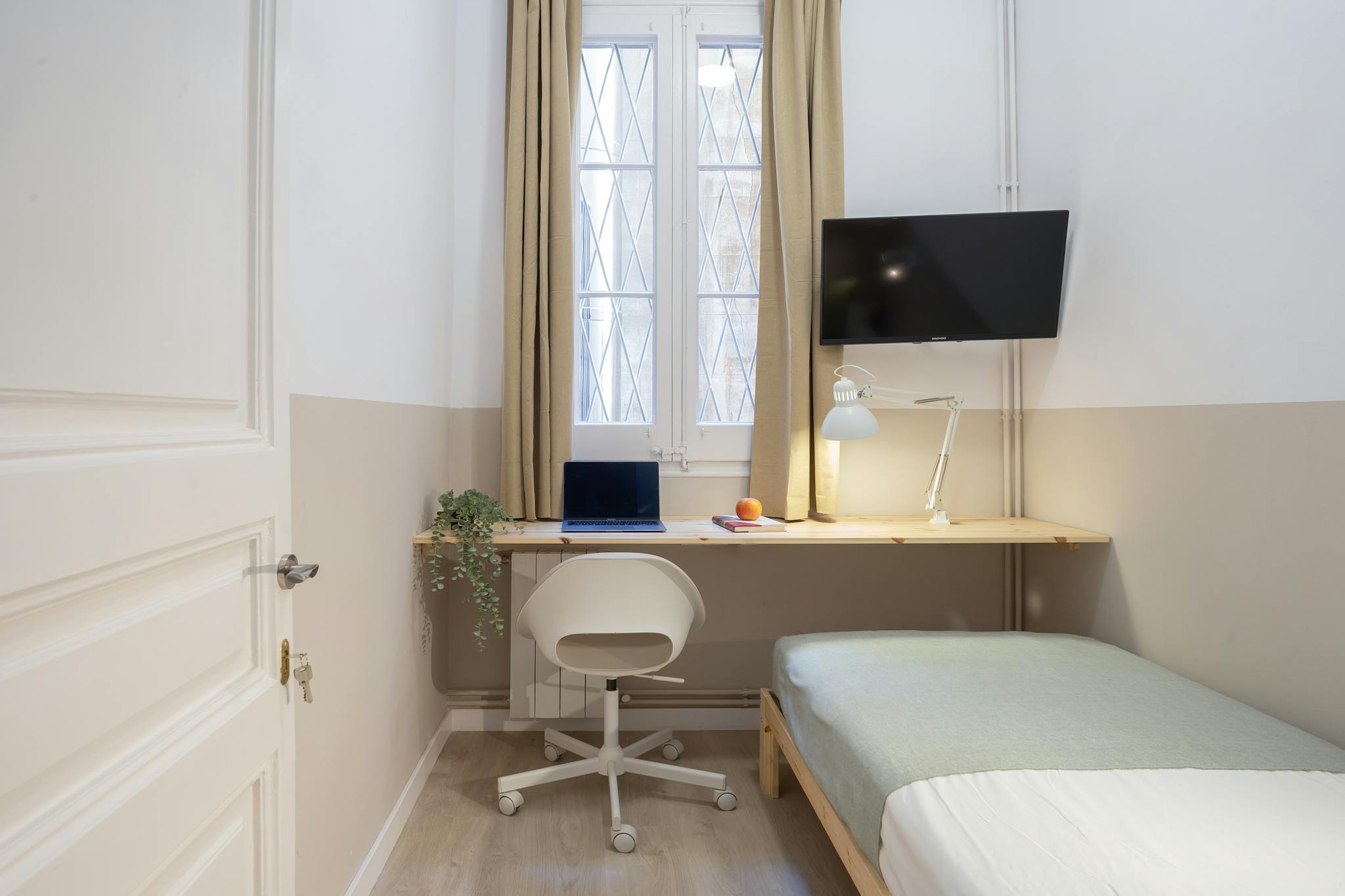 Carrer de Pons i Gallarza, Barcelona preview