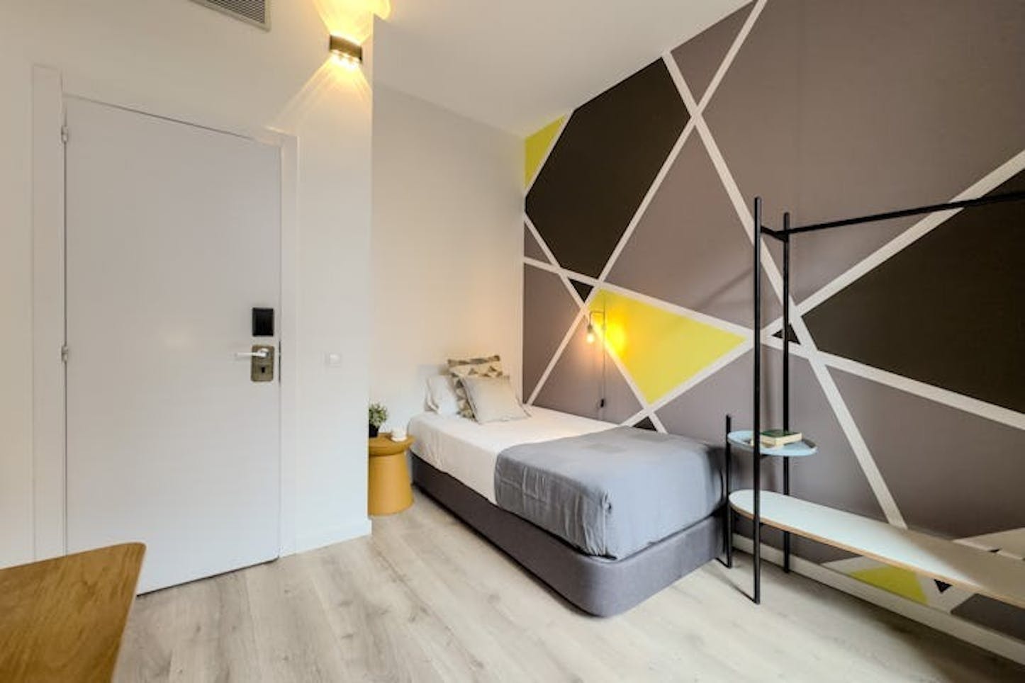 Private room for rent for €800 per month in Barcelona, Carrer de la Unió