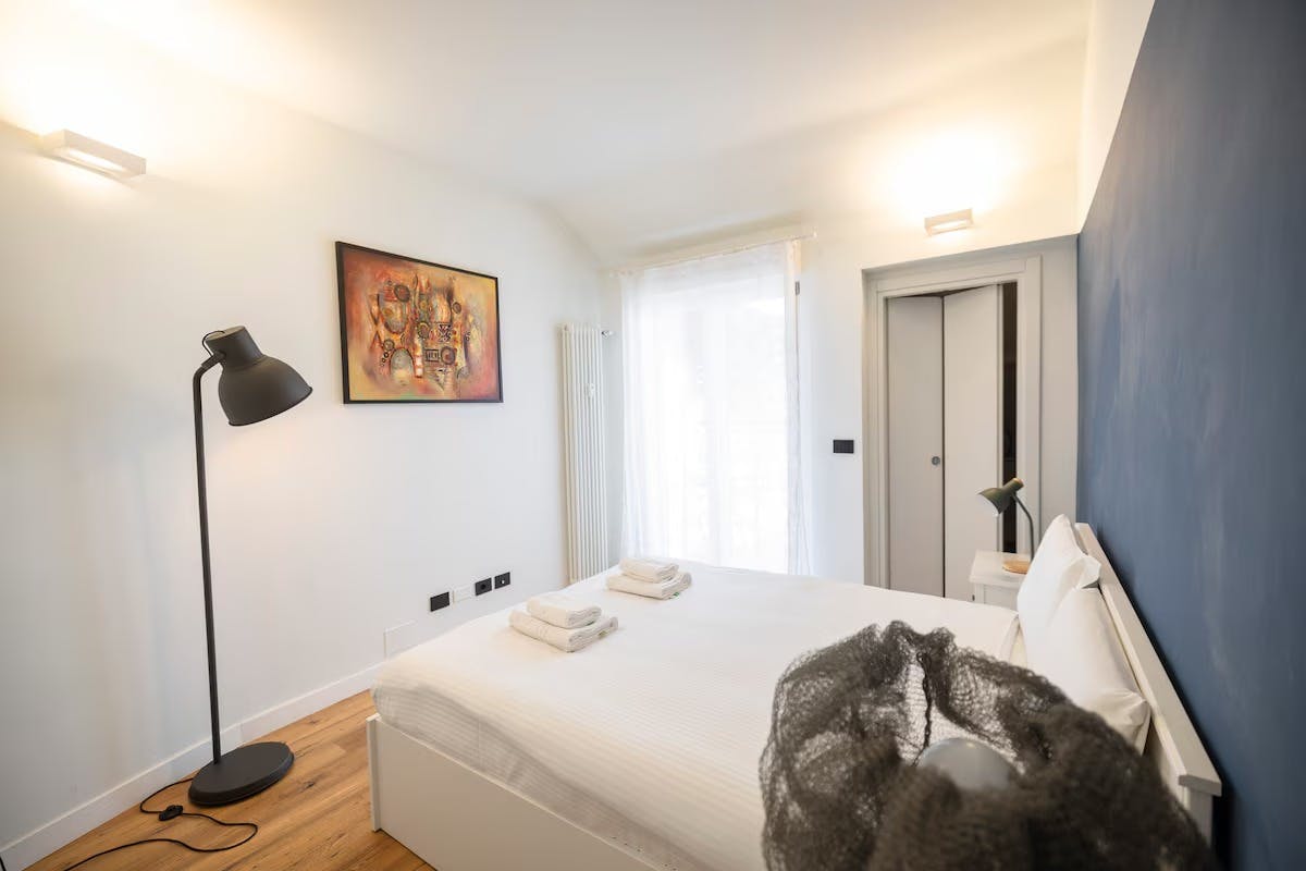 Apartment for rent for €1,300 per month in Milan, Via Giuseppe Meda
