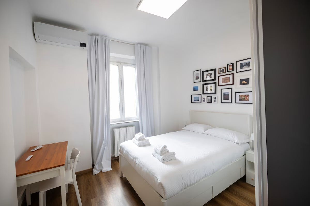 Apartment for rent for €1,300 per month in Milan, Via Paolo Lomazzo