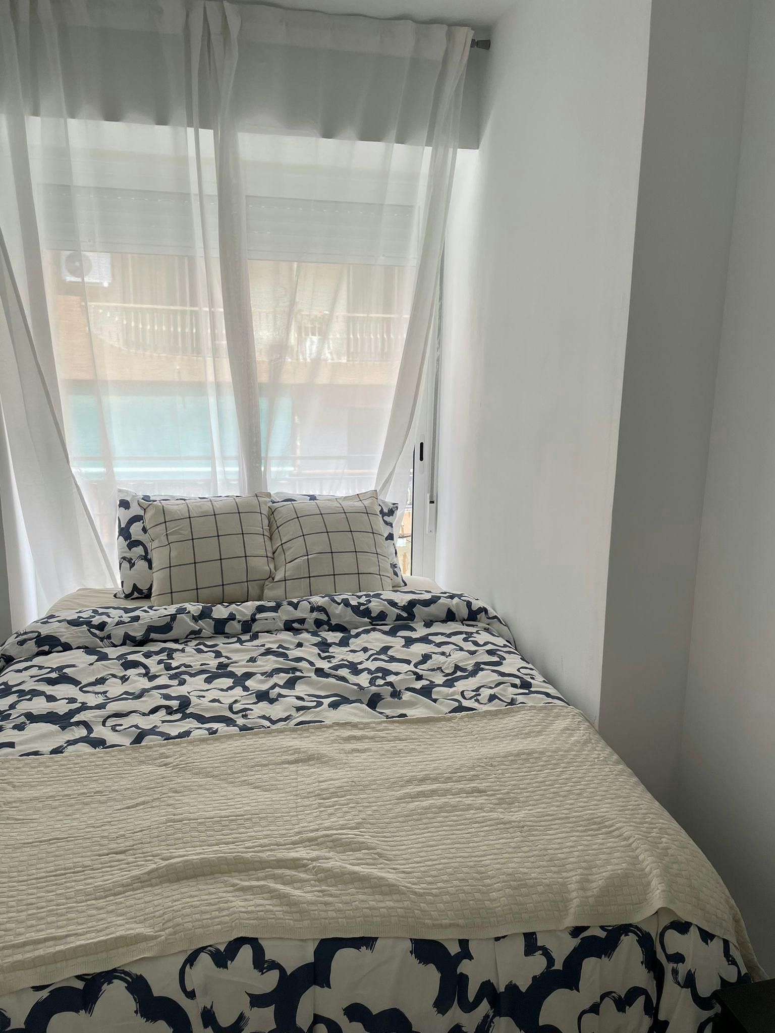 Habitación privada en alquiler por 275 € al mes en Alfafar, Carrer del Comte Ronrée