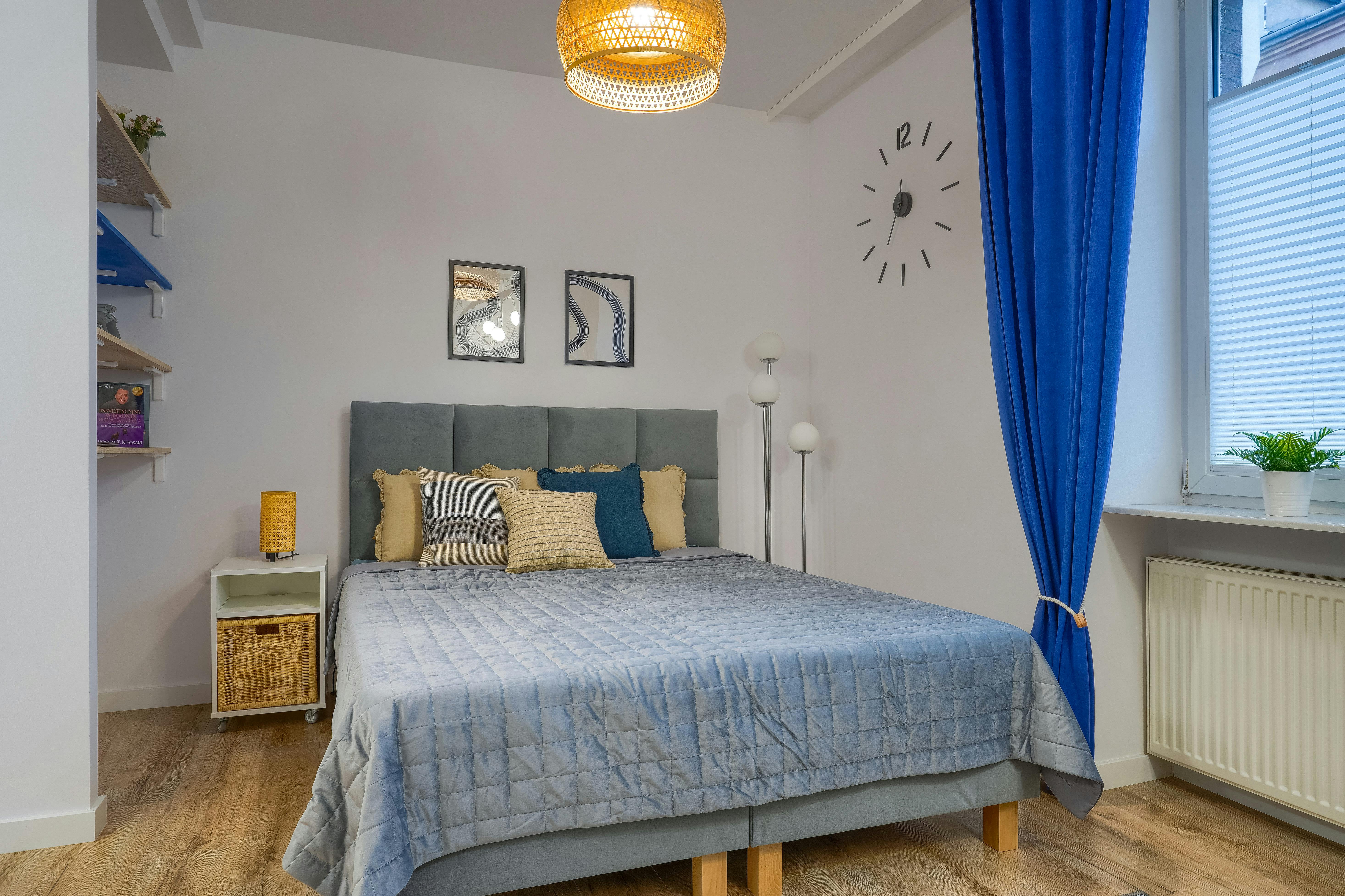 Chmielna, Warsaw preview