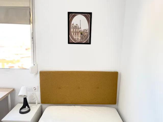 Private room in Avinguda del Doctor Waksman, Valencia (1632265) room image 2