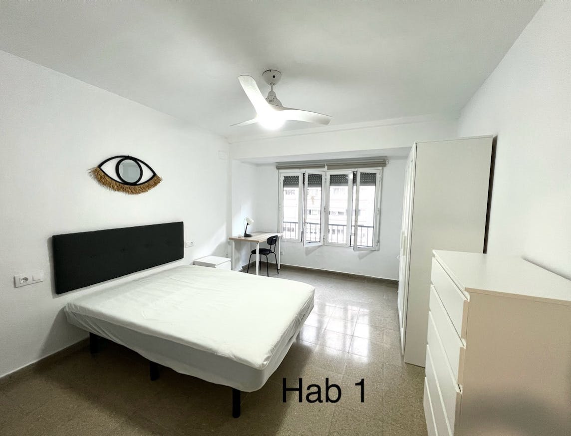 Single room Valencia, 1 bed, 15m² — photo 4