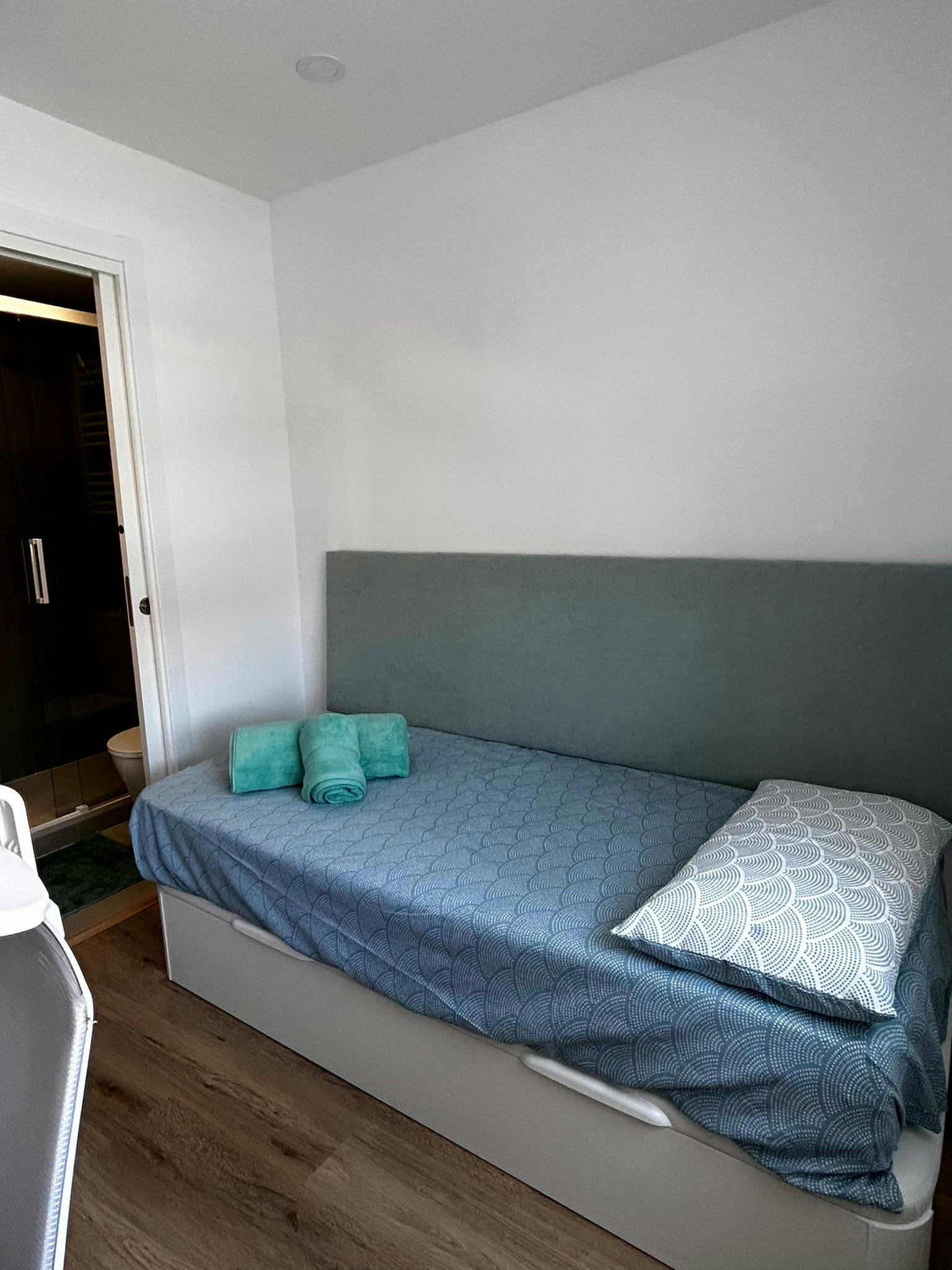 Calle de Pinos Baja, Madrid Madrid