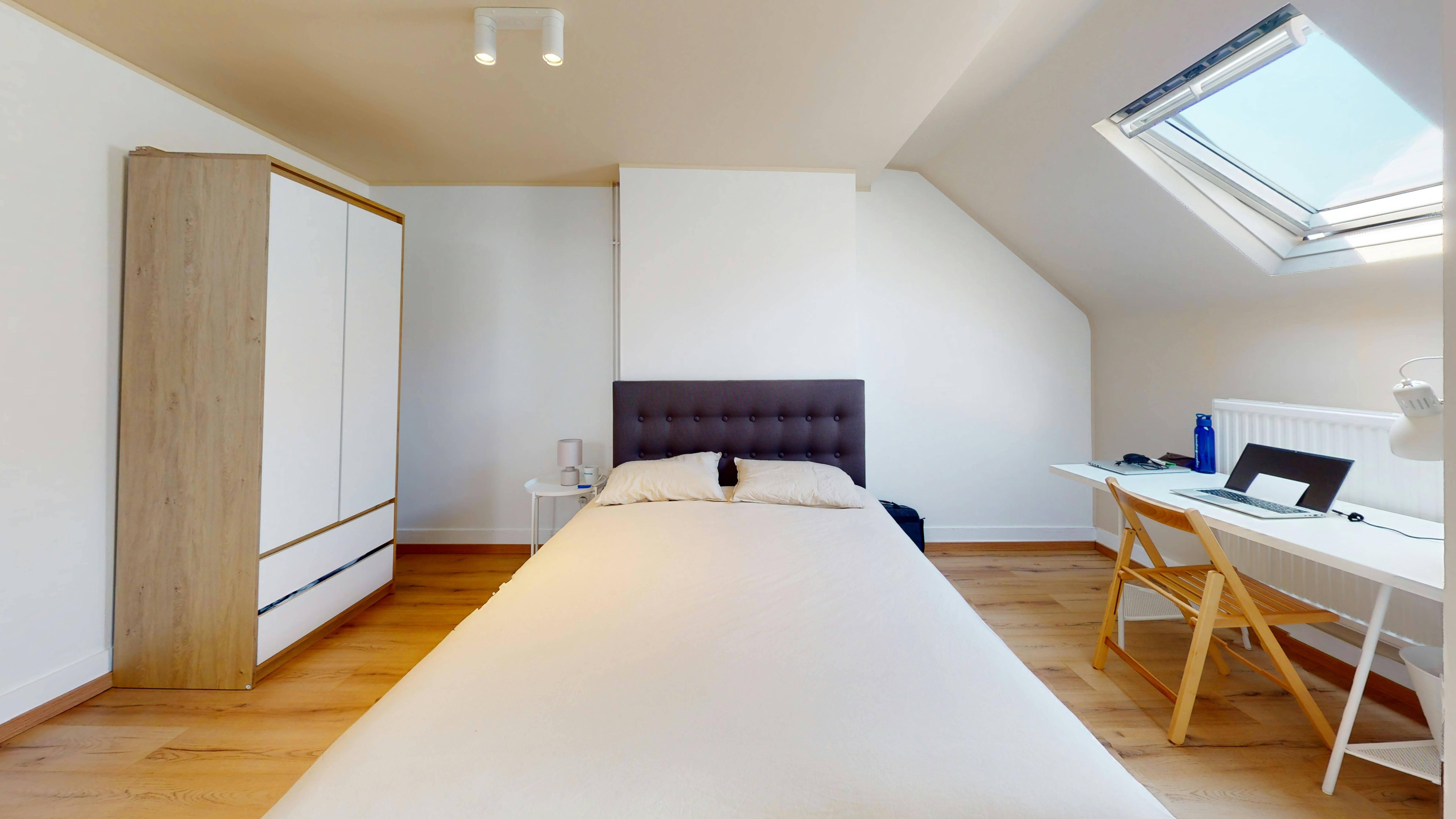 Private room in Rue Wéry, Ixelles (1632397) room image 2