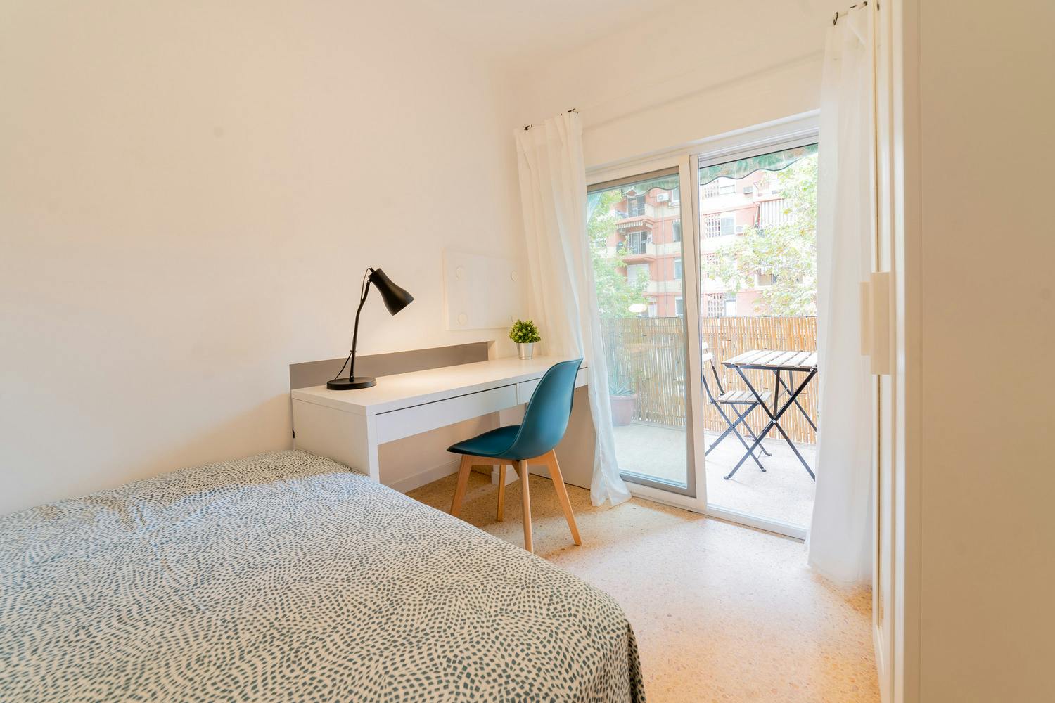 Single room Valencia, 1 bed, 12m² — photo 6
