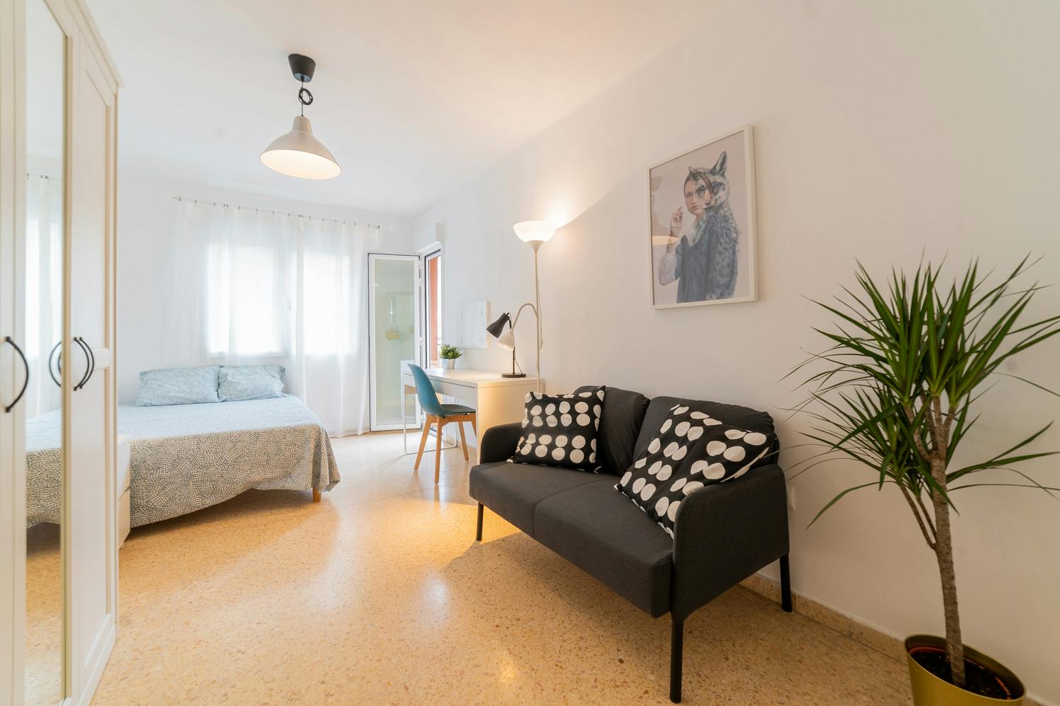 Plaça del Cedre, Valencia Valencia