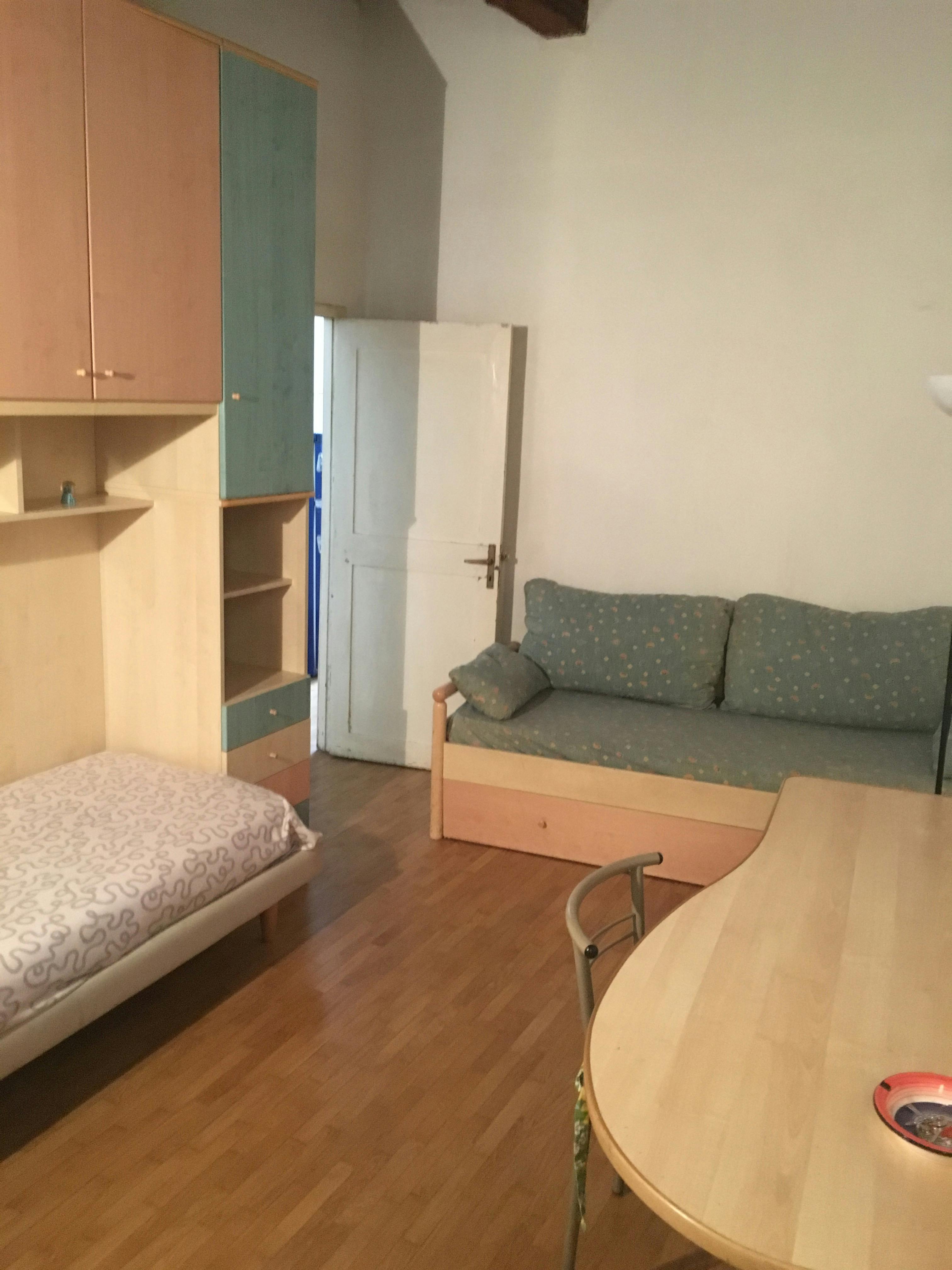 Private room for rent for €500 per month in Florence, Via dei Pandolfini