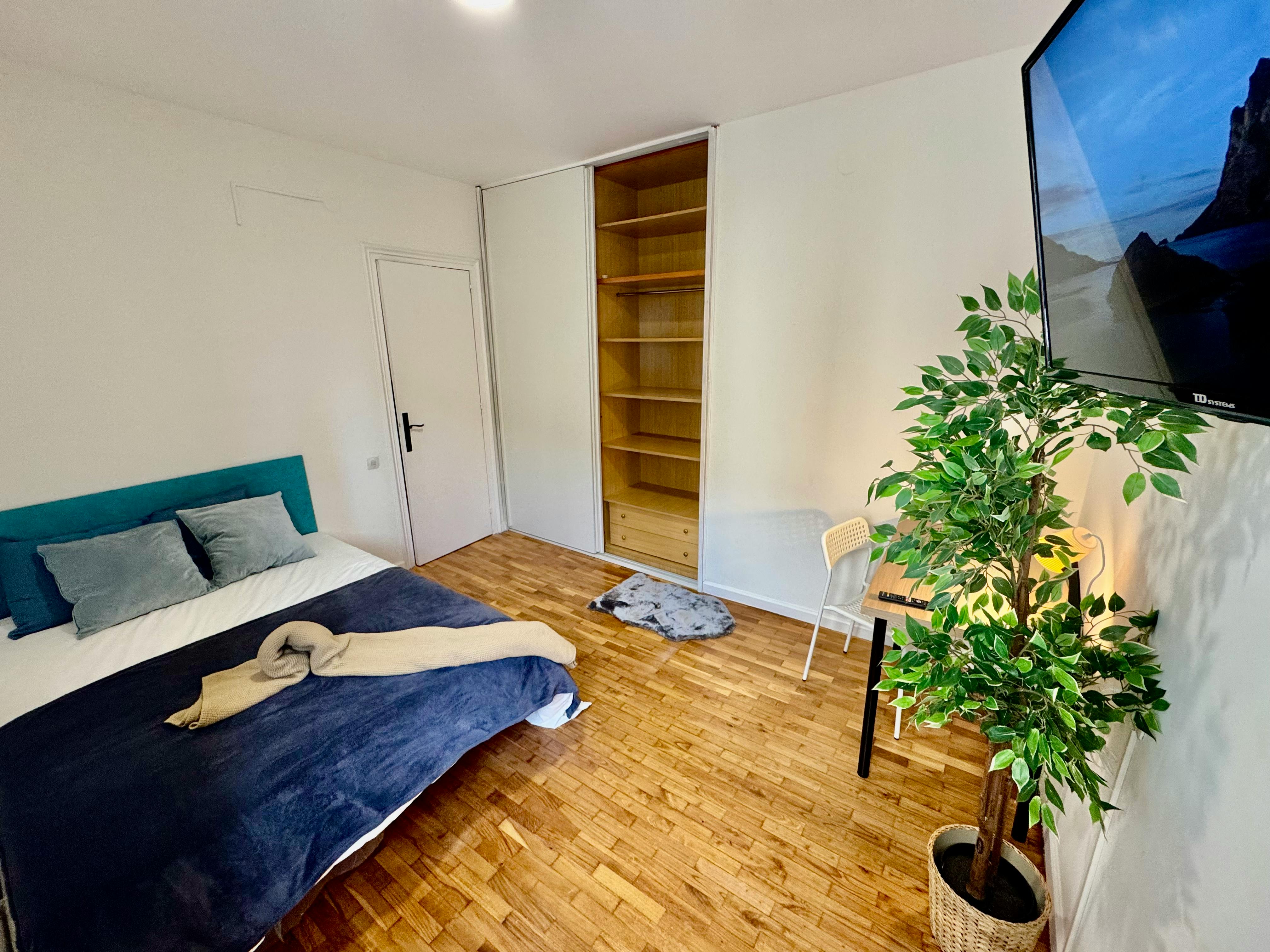 Private room in Carrer de Duran i Bas, Barcelona (1632473) room image 1