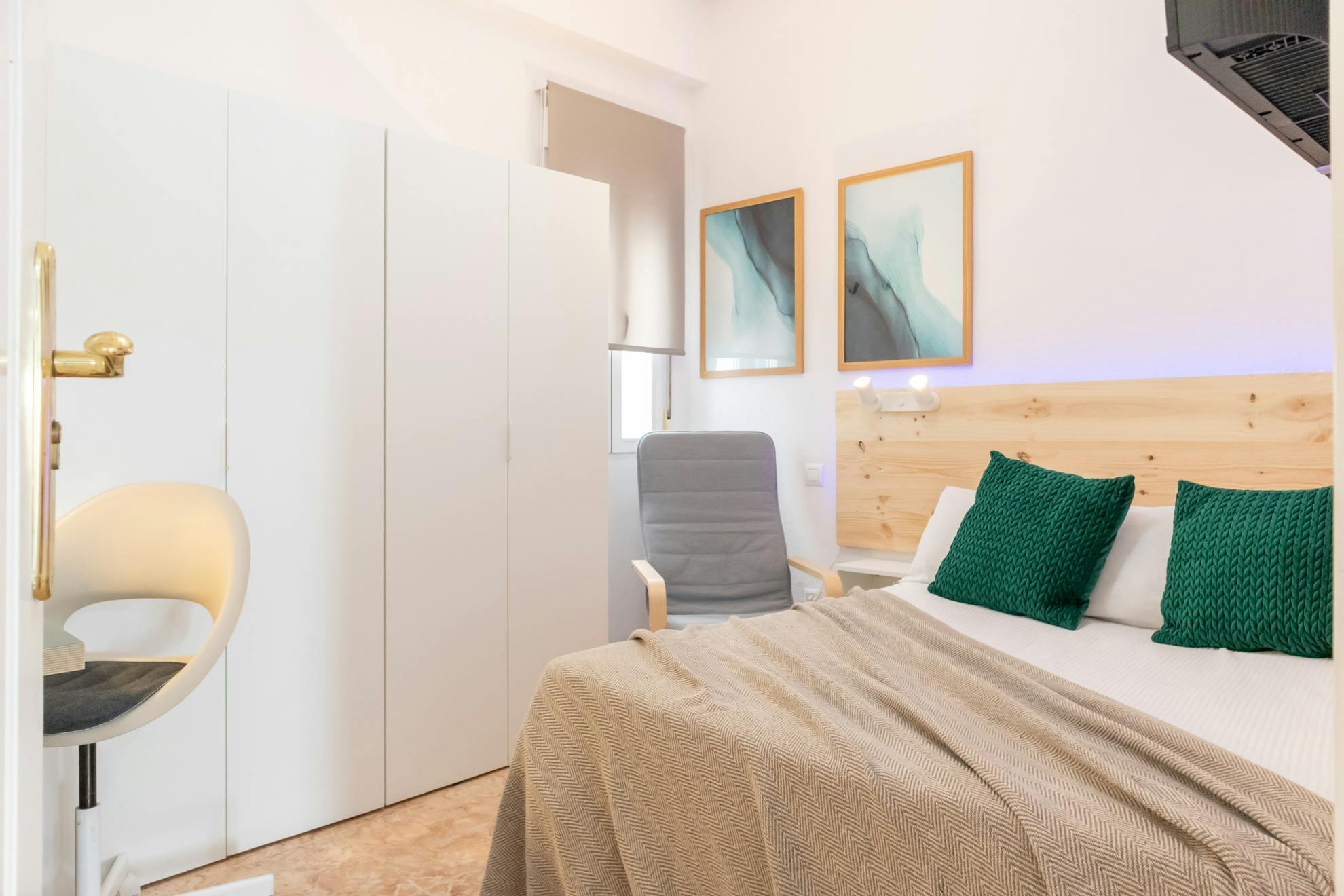 Calle de las Dos Hermanas, Madrid Madrid