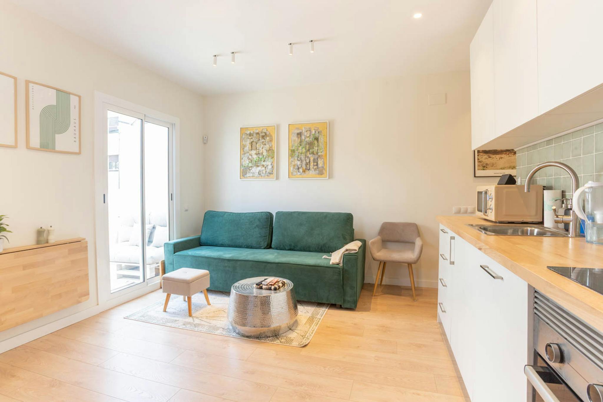 Carrer d'Antoni de Capmany, Barcelona preview