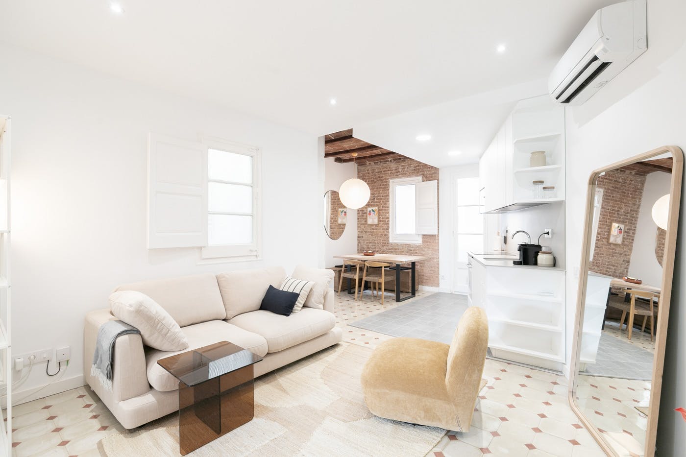 Carrer de Ribes, Barcelona preview