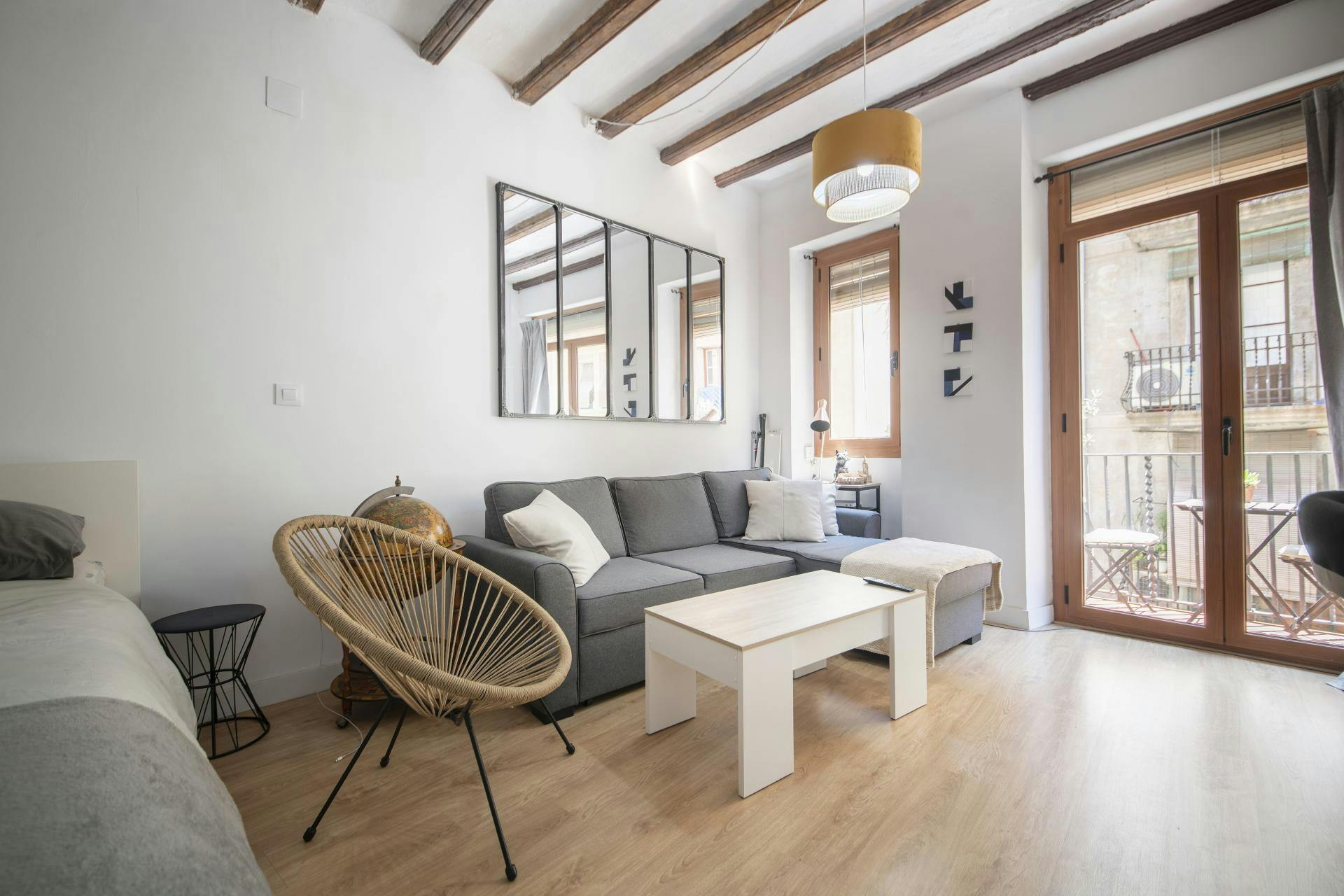 Apartment for rent for €1,195 per month in Barcelona, Carrer Ample