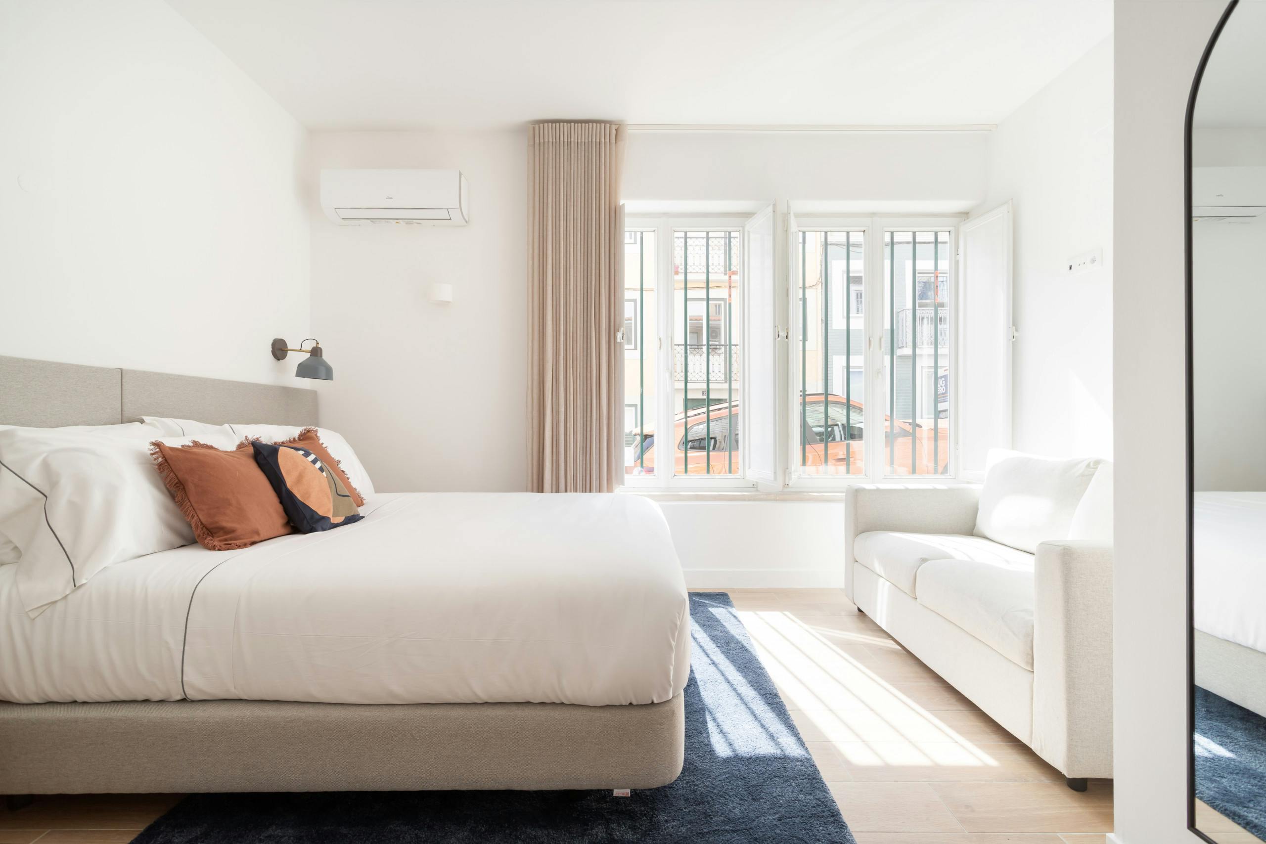 1-Bedroom Building in Travessa do Convento das Bernardas, Lisbon (1632556) room image 1