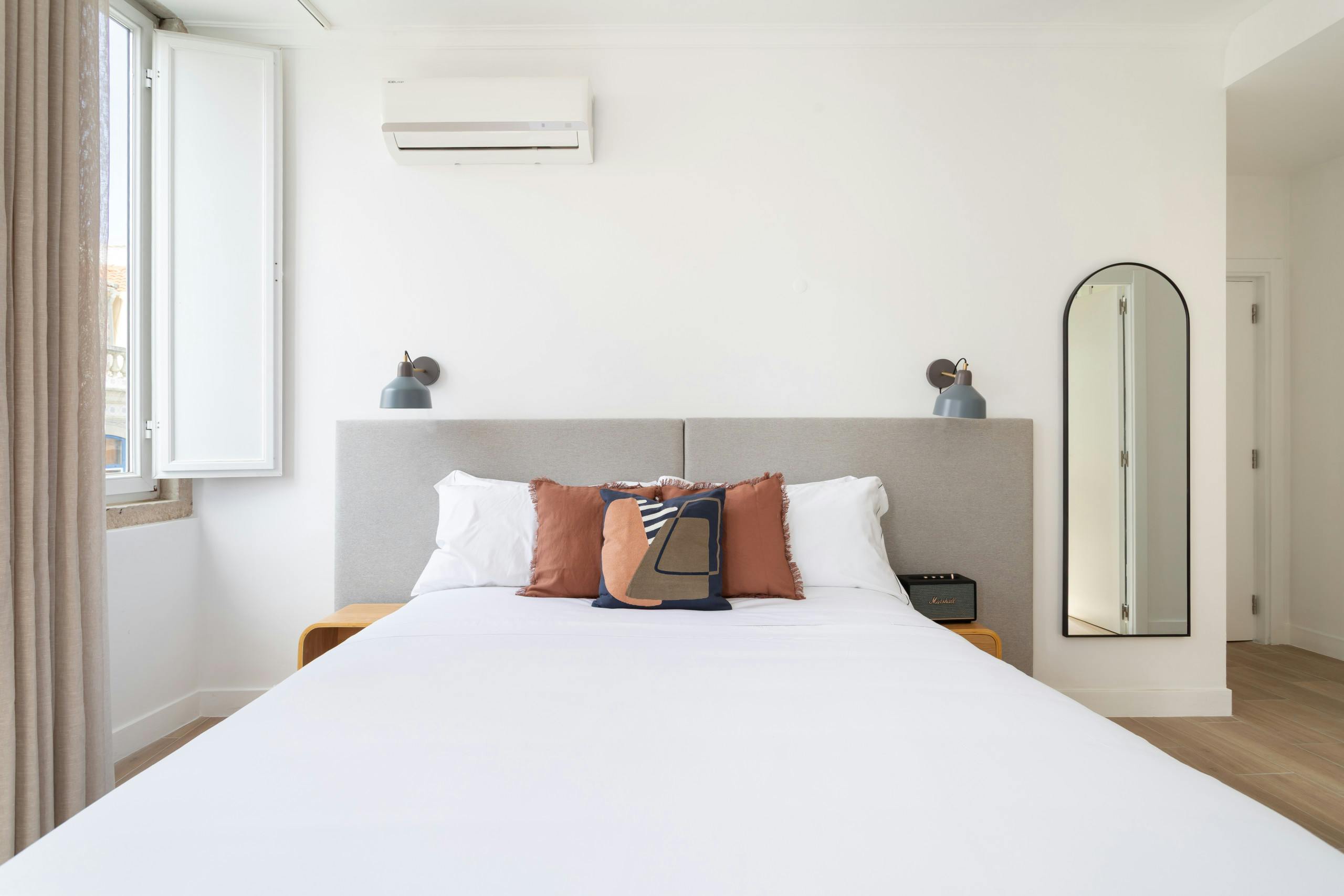 1-Bedroom Building in Travessa Convento das Bernardas, Lisbon (1632559) room image 2