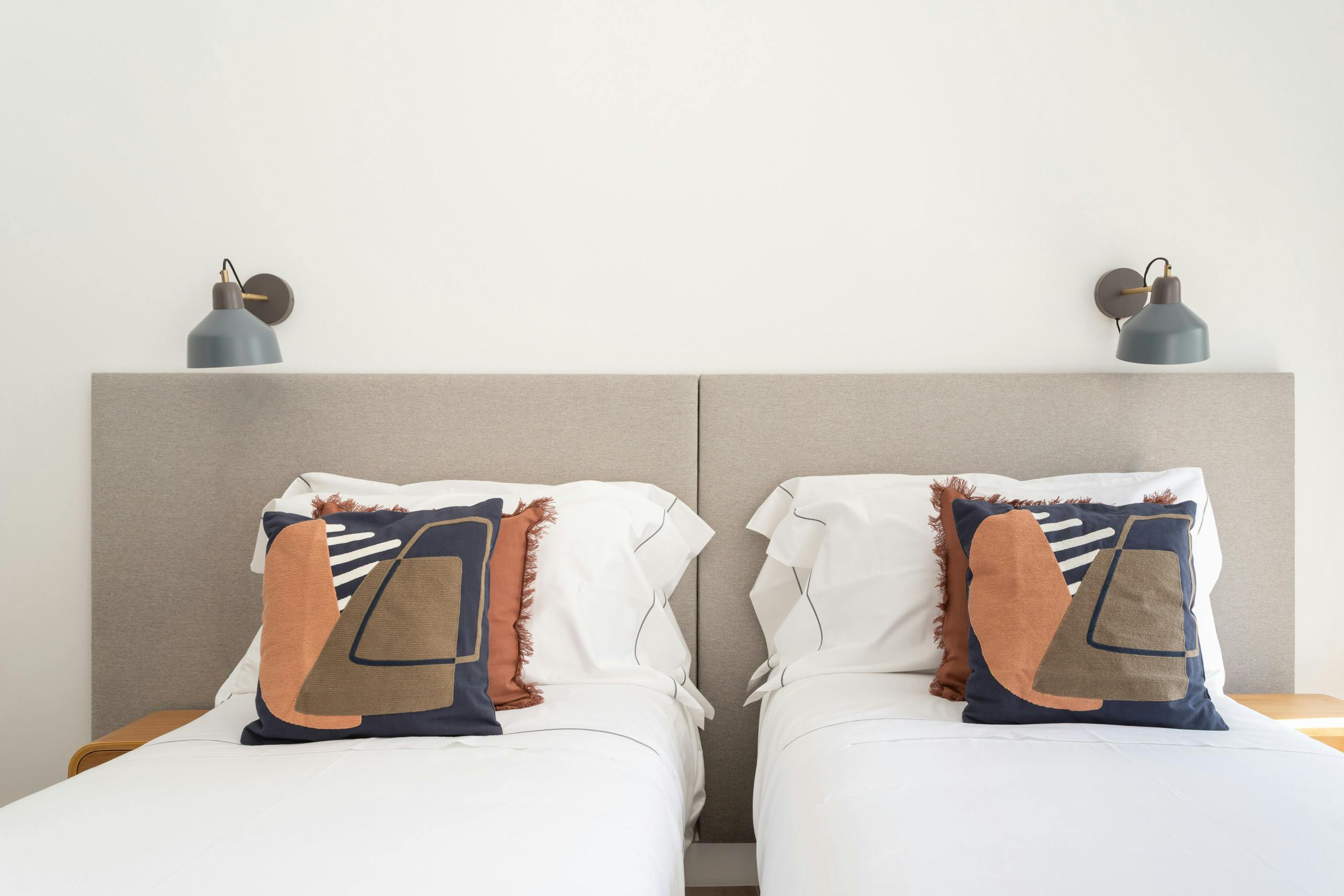 1-Bedroom Building in Travessa Convento das Bernardas, Lisbon (1632562) room image 2