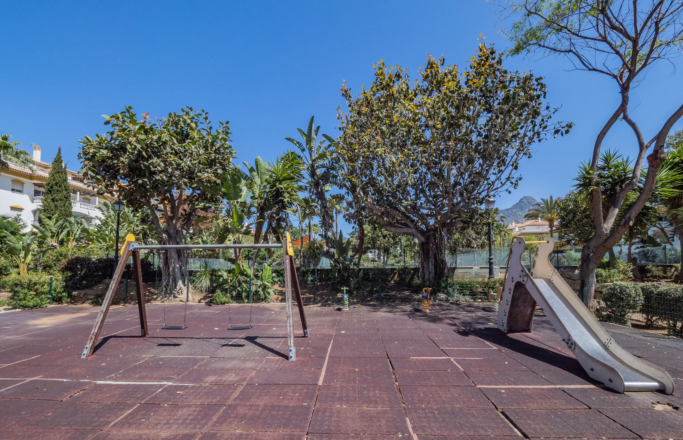 2-Bedroom Apartment in Avenida Dama de Noche, Marbella (1632575) ROOM 3